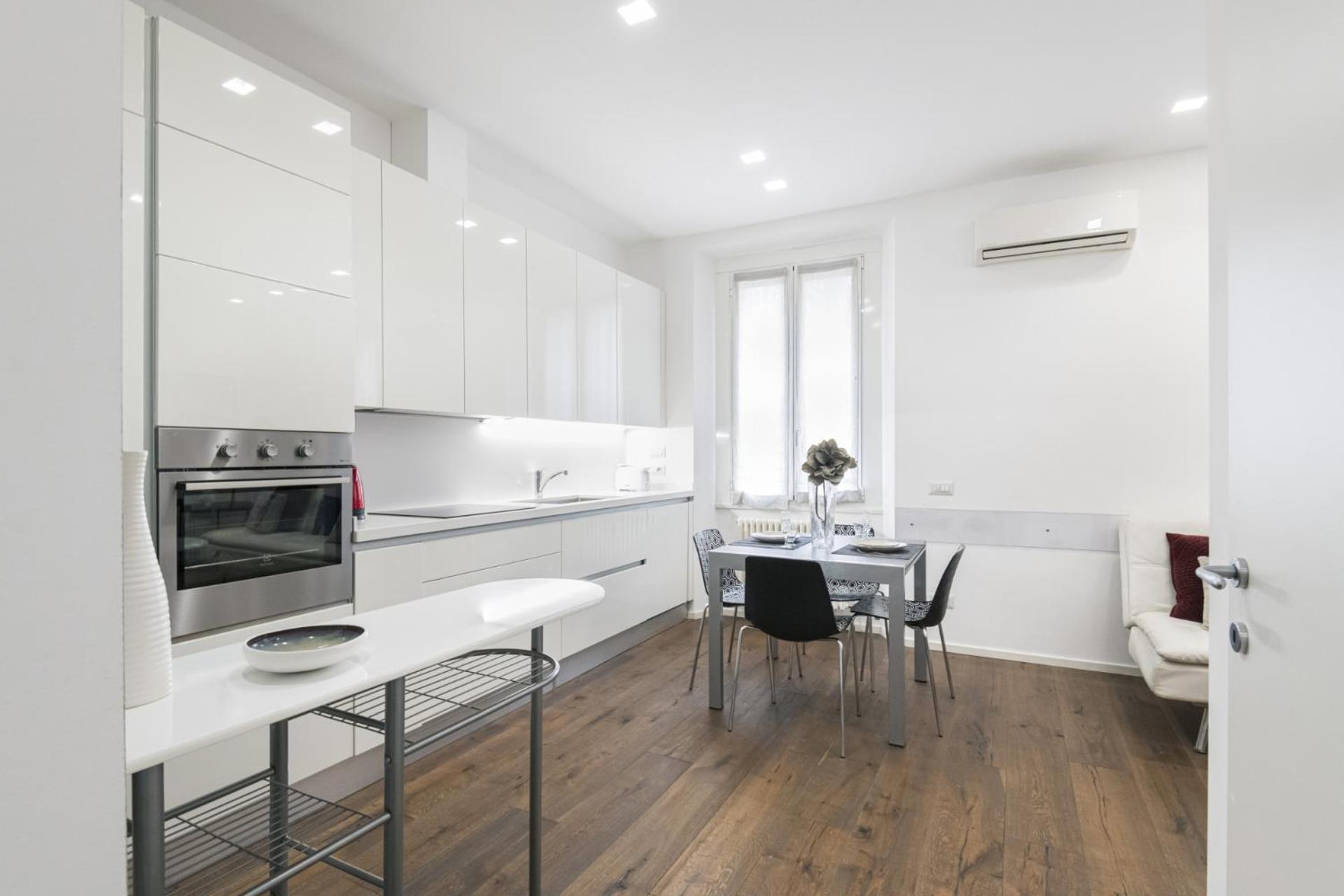 Easylife - Moderno E Chic Con Led Atmosferici Apartment Milan