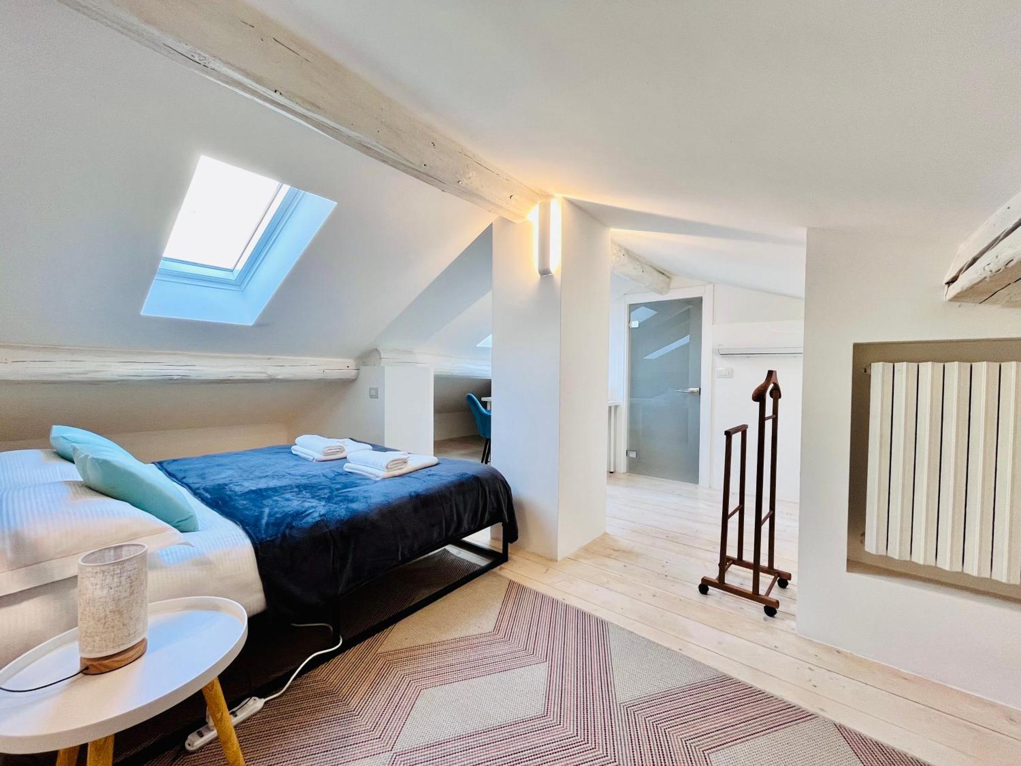 Riverside Loft Navigli - Spacious Two-bedroom Apartment Milan