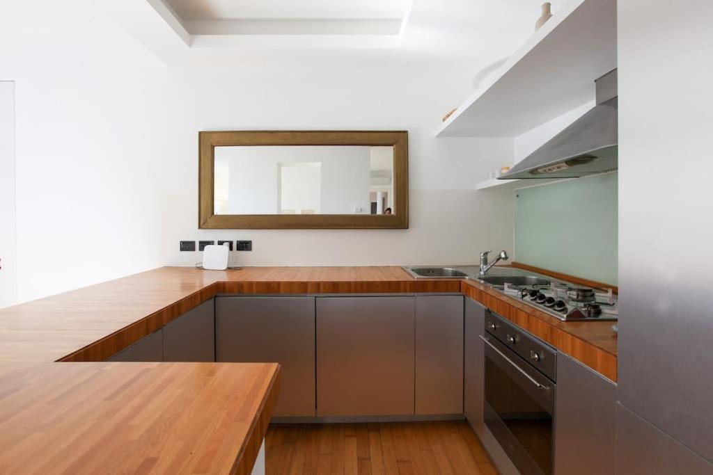 Hacca Collection - Brera & Fashion District - Bright 2br Apartment *
