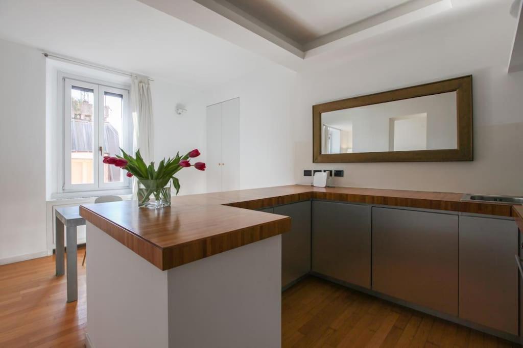Hacca Collection - Brera & Fashion District - Bright 2br Apartment *