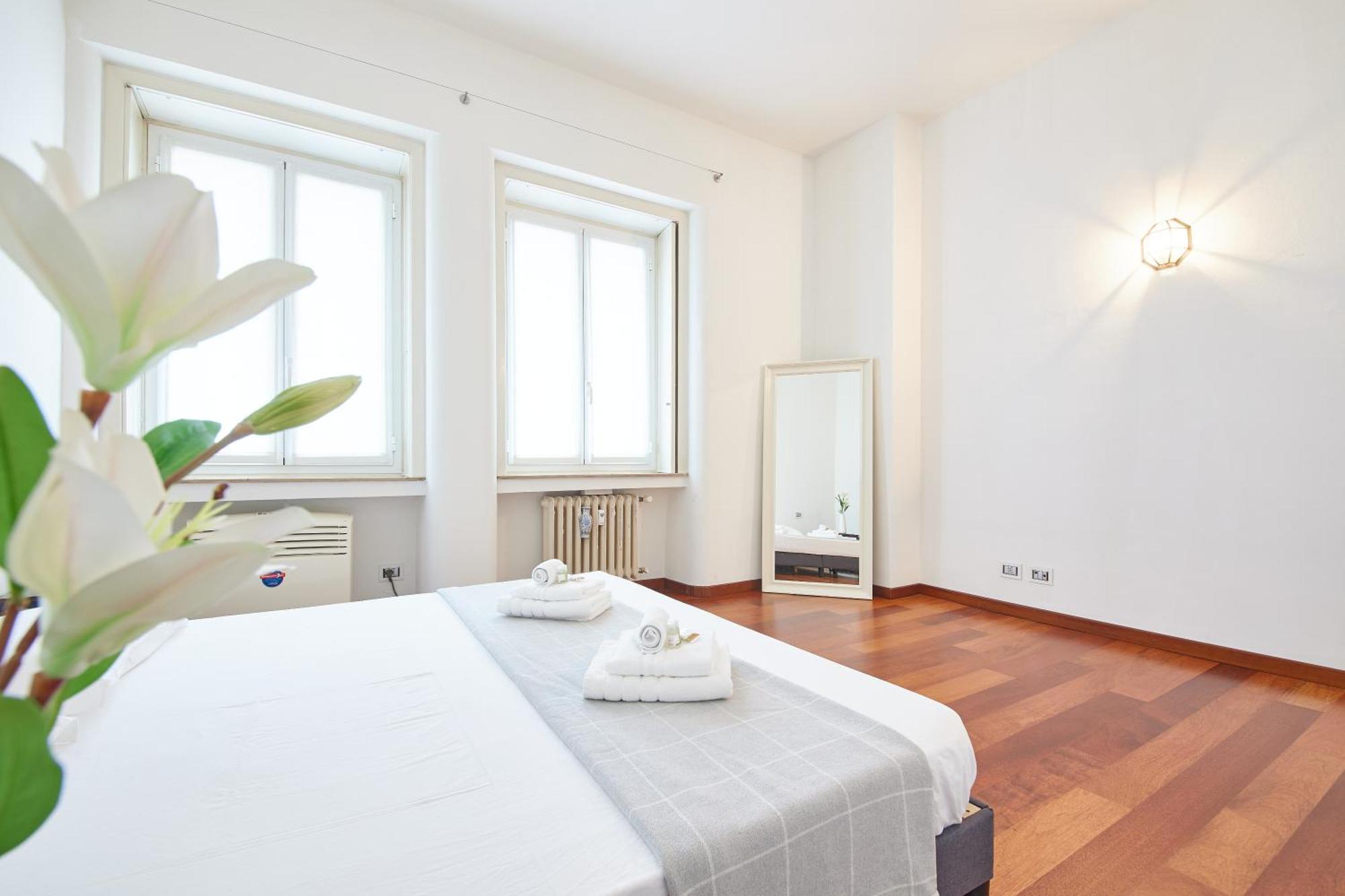 Apartamento Porta Nuova Lusso 8 Minuti Dal Duomo Milão