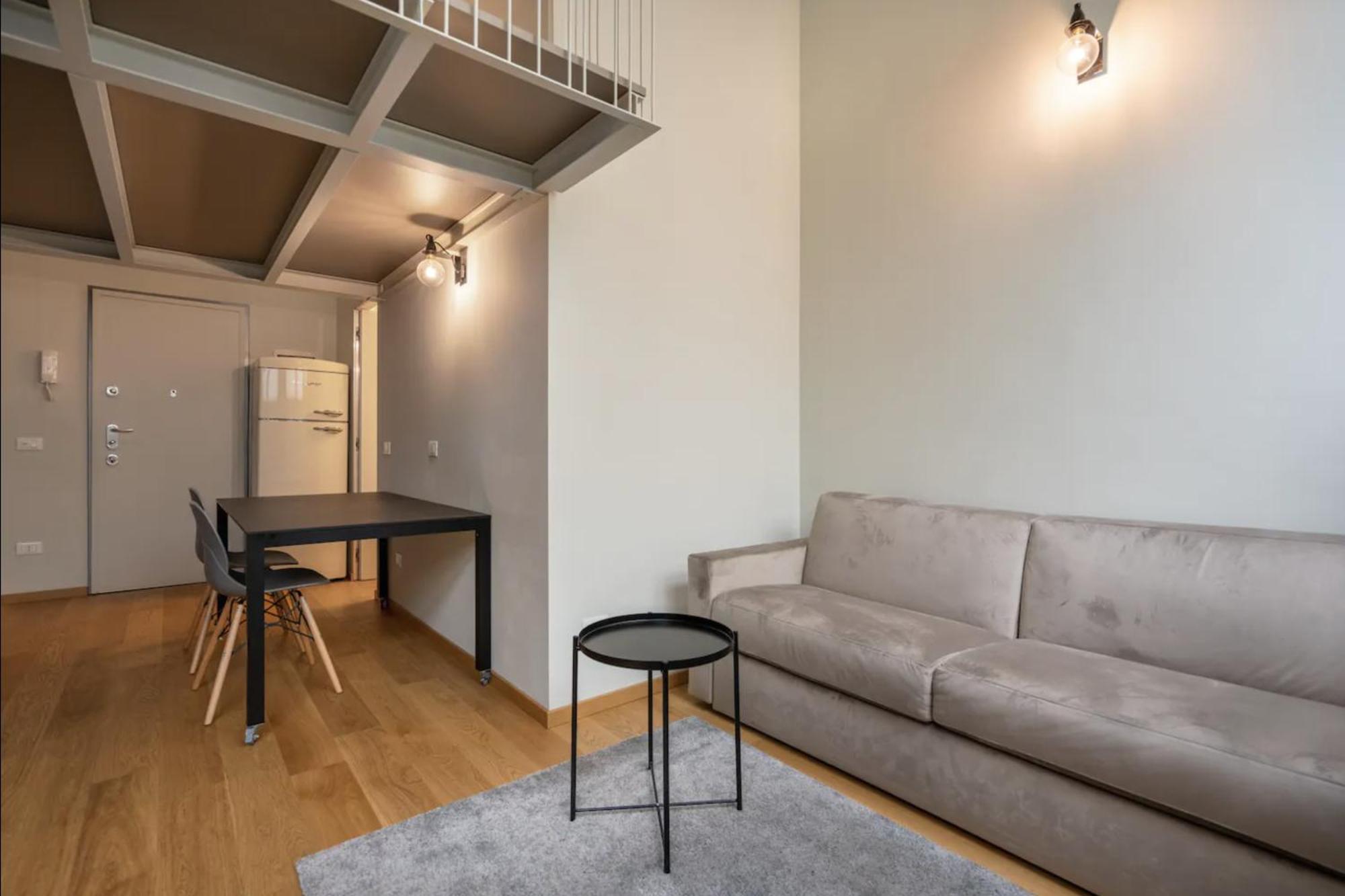 Modern Loft In Porta Venezia-hosted By Sweetstay *