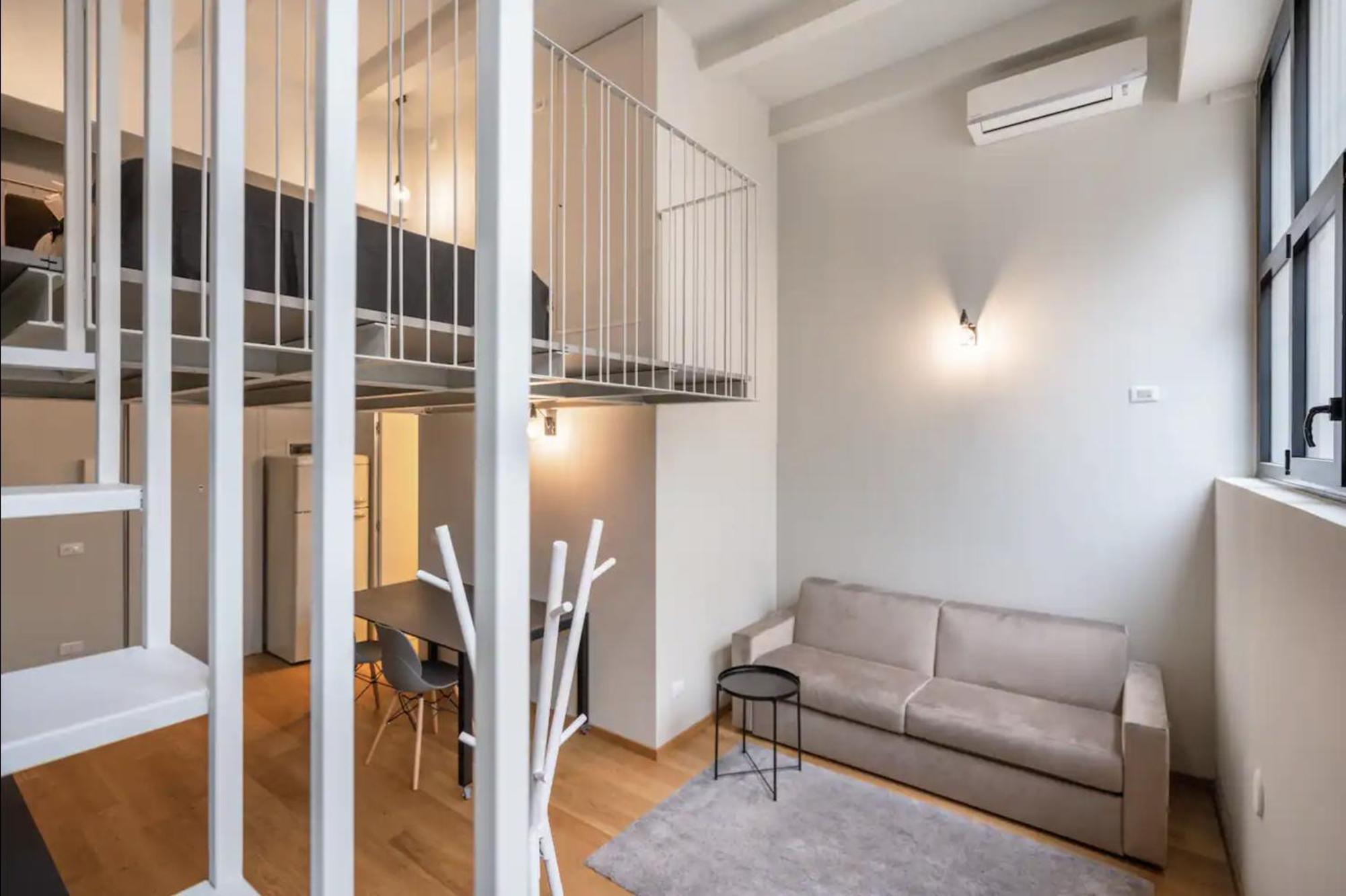 Modern Loft In Porta Venezia-hosted By Sweetstay *