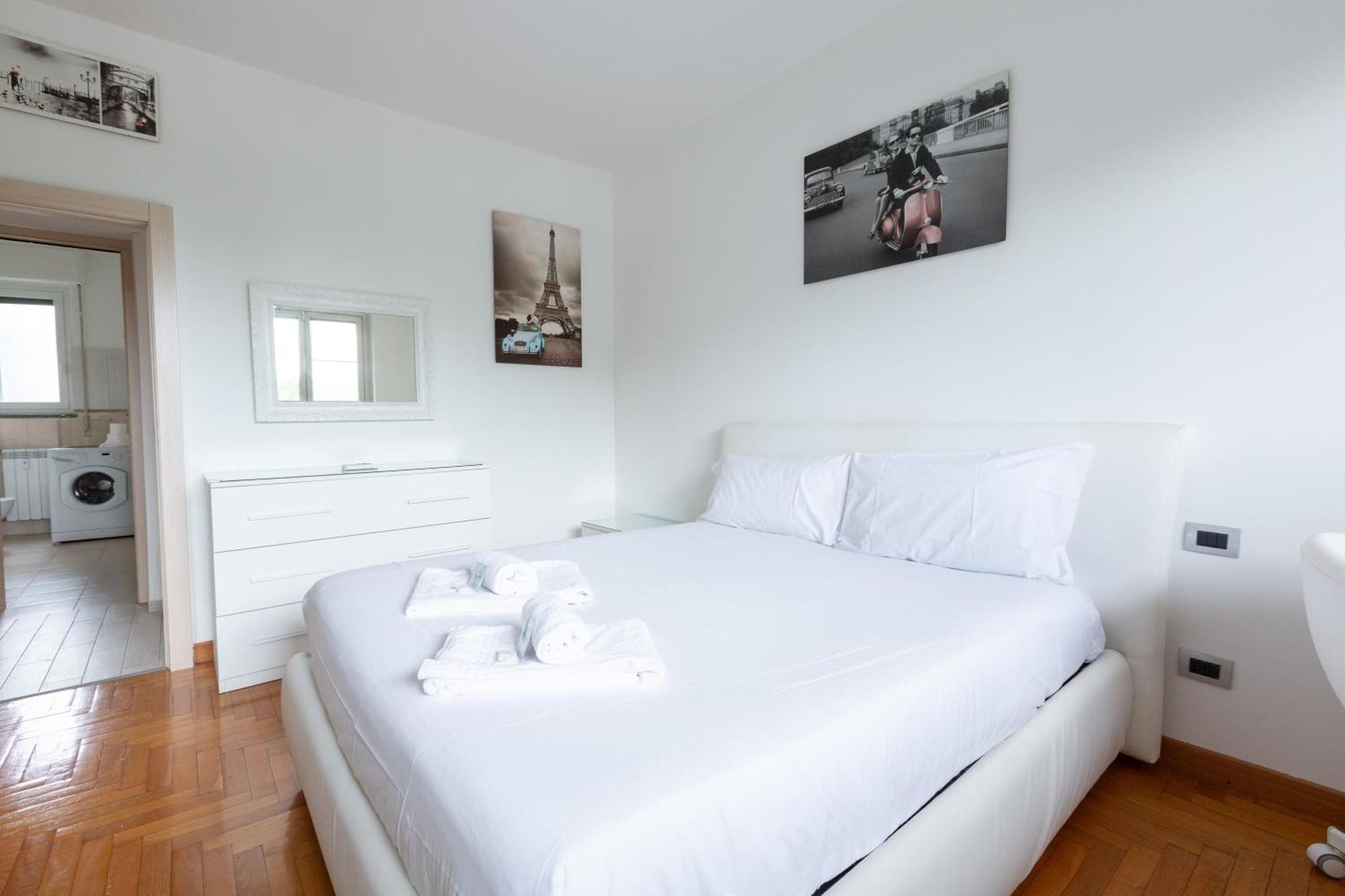 San Siro Large Flat *