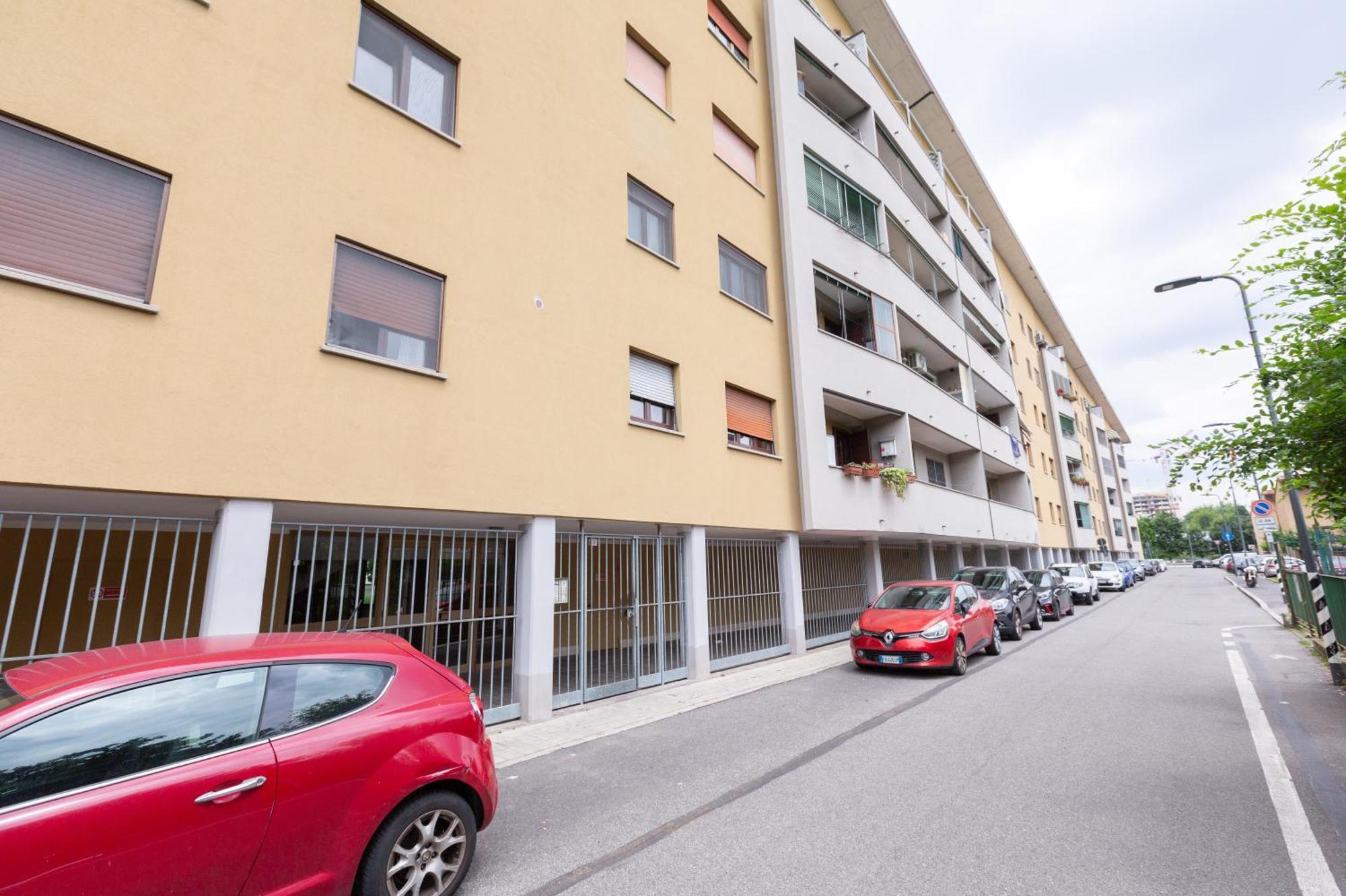 San Siro Large Flat *