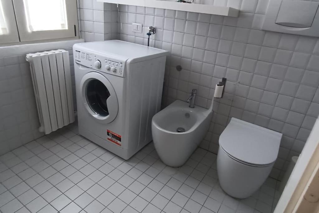 Apartment Favoloso Immobile Ascanio Sforza Milan