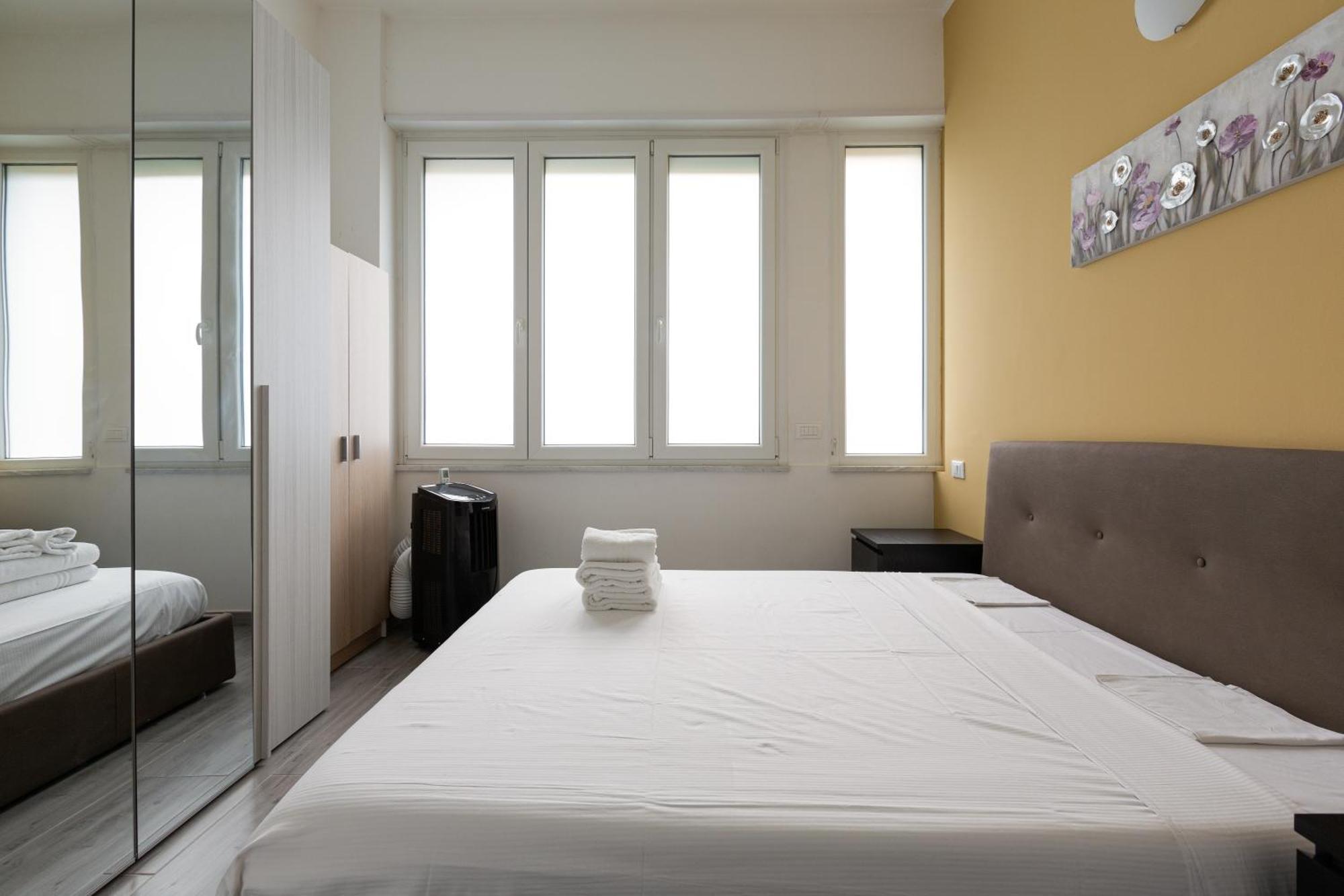 Apartment Martesana Cosy Apartment- M1 Gorla Red Line Milan