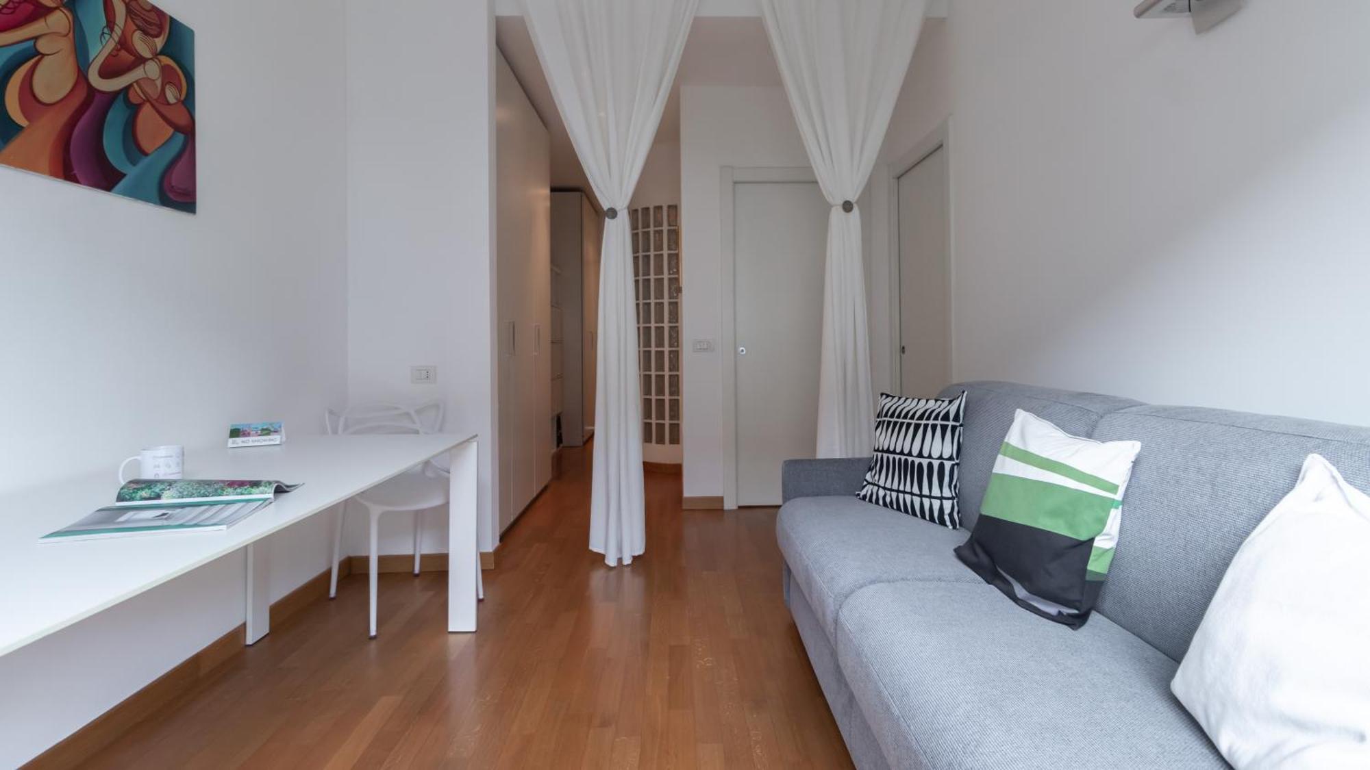 Italianway - Savona 123 Mailand