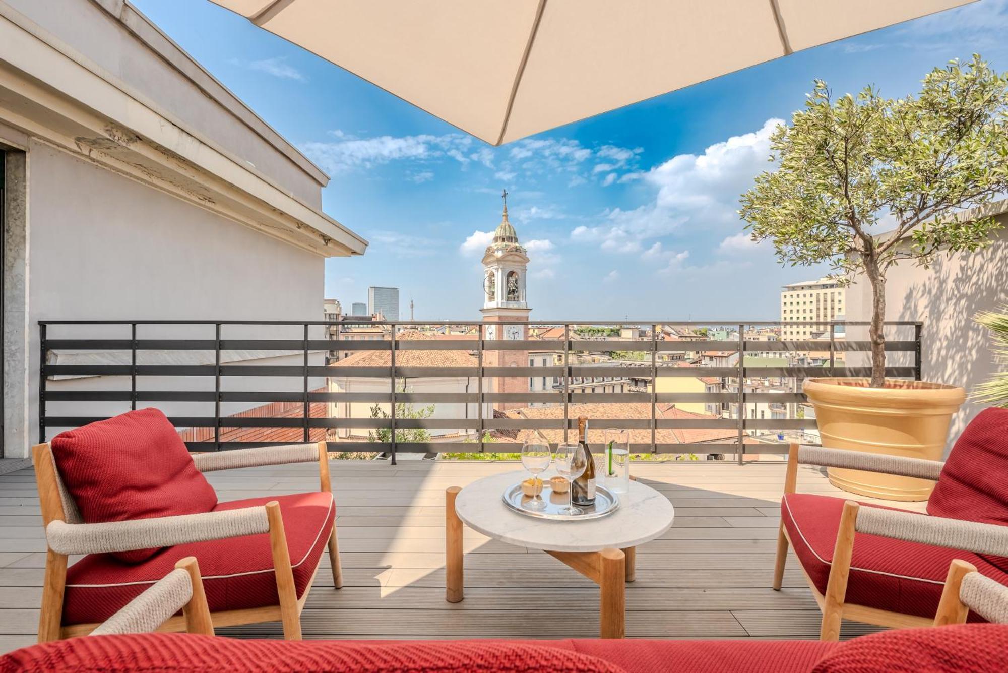 Cadamosto Art Penthouse With Terrace R&r * Mailand