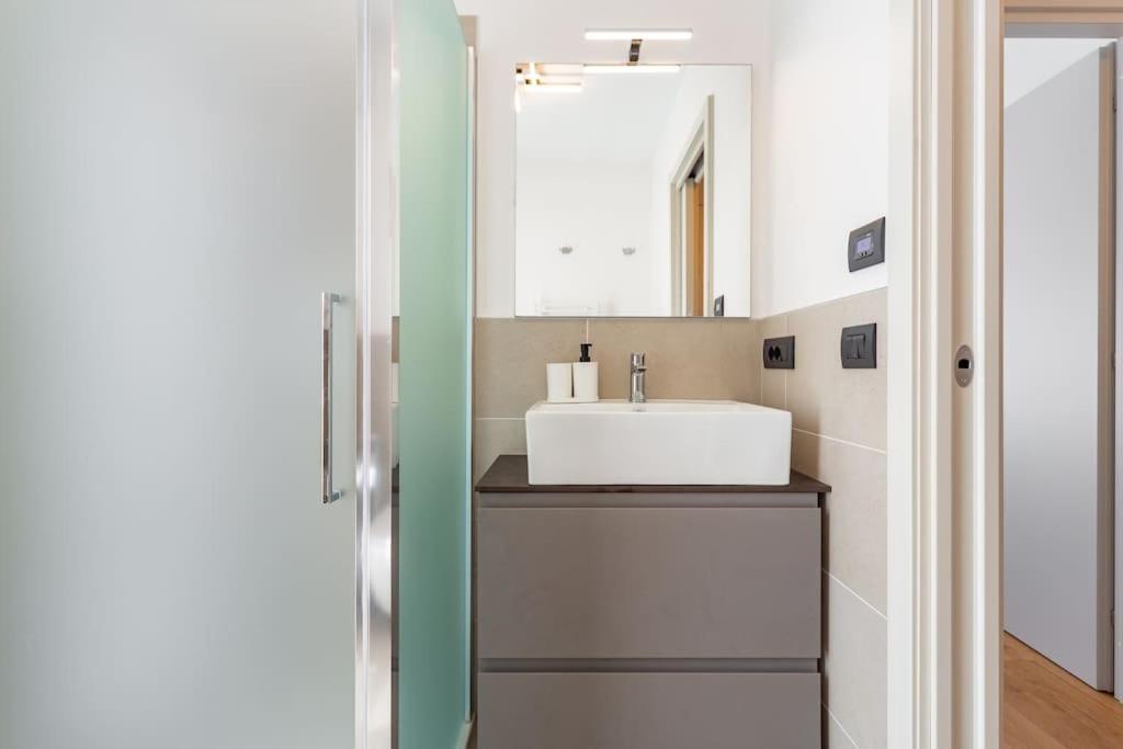 Apartamento East Garden Lambrate Elegante Moderna *