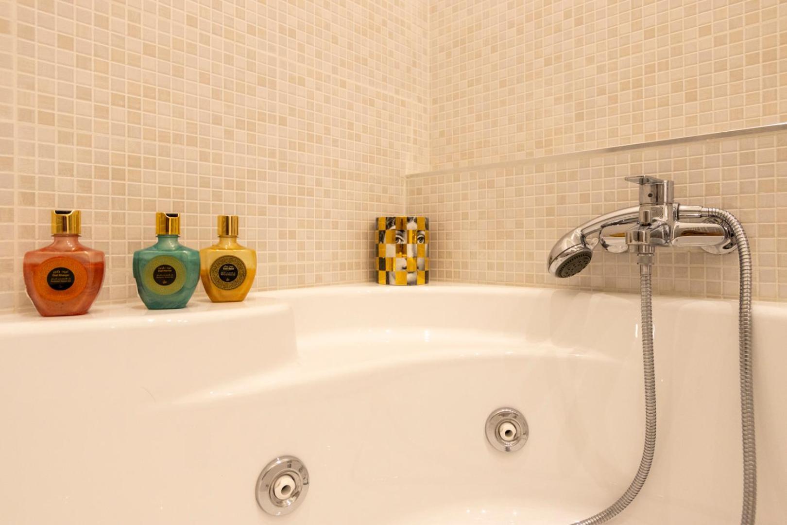 Loft Luxury Design- With 2 Bedrooms -wifi Ultra-5min Metro Apartamento