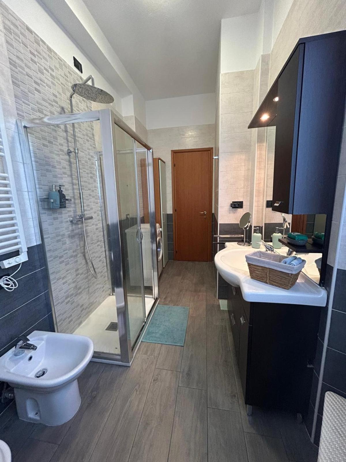 Your In - Elegant & Comfortable Apartment
