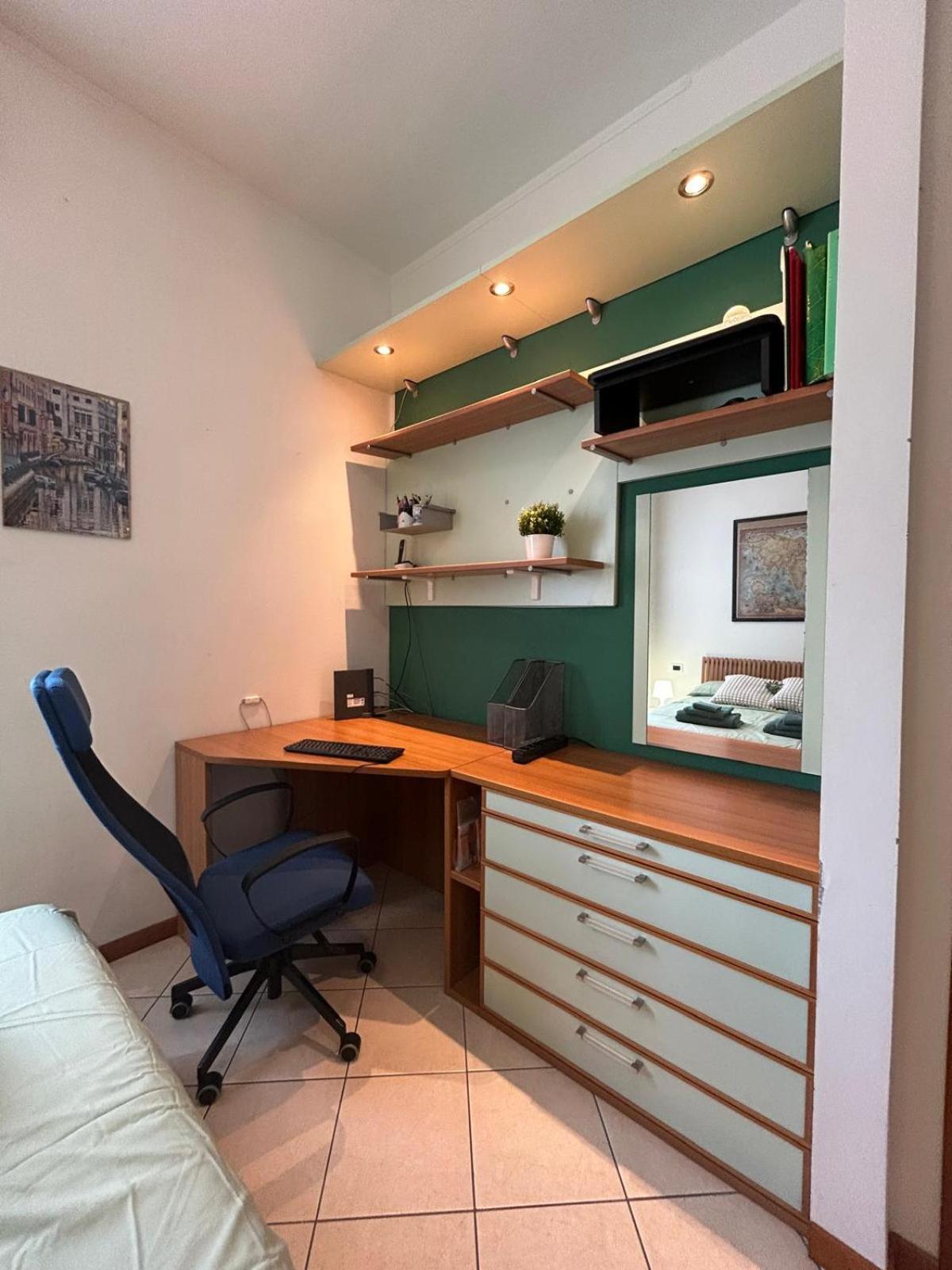 Your In - Elegant & Comfortable Apartment