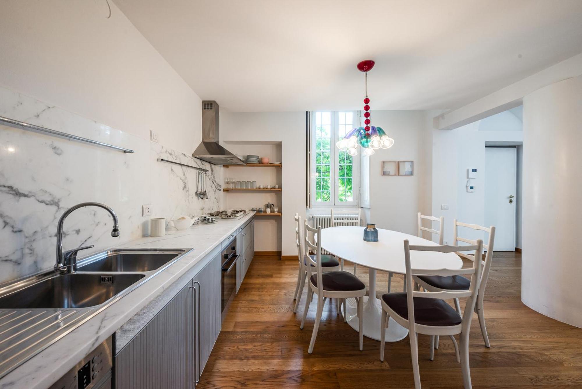 The Boutique - The Ultimate Design Experience Apartment