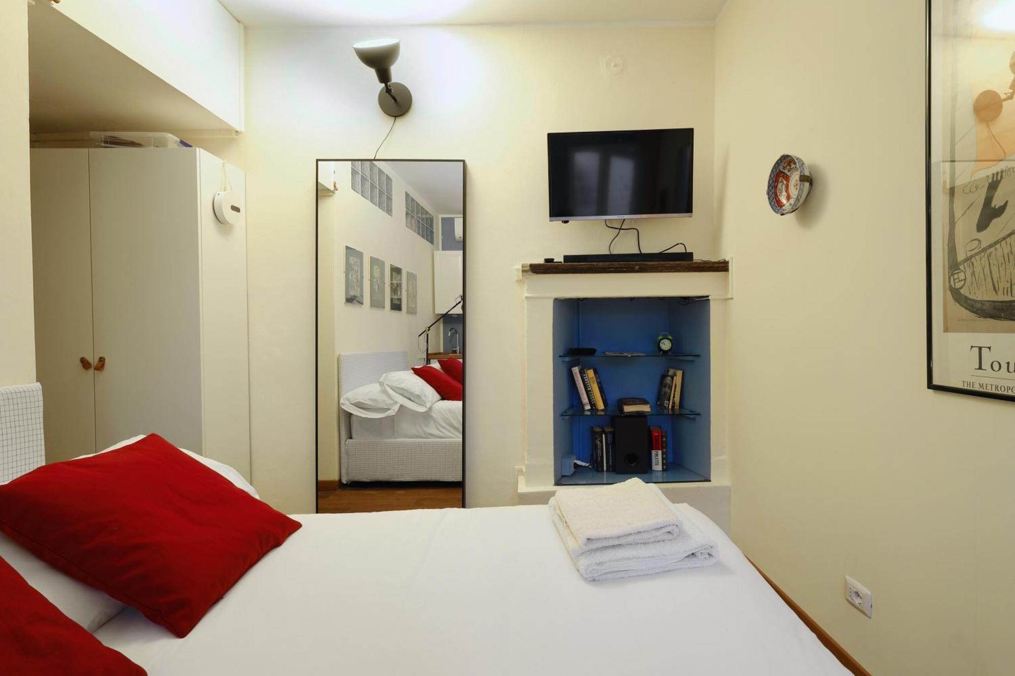Apartamento Boutique Loft On Navigli; Stylish Bright *