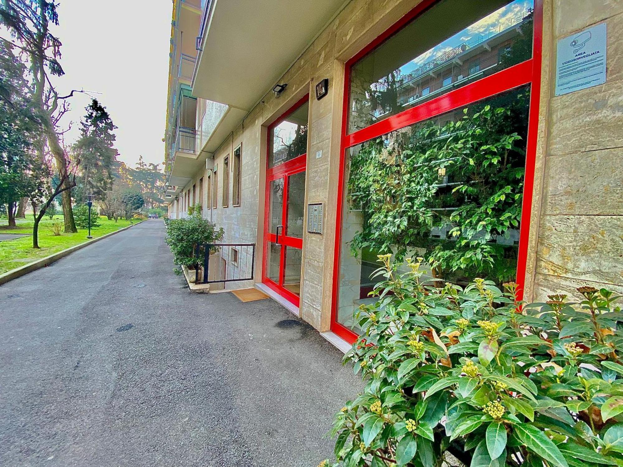 Famagosta Home, Navigli Style, Accanto A Metropolitana M2 Verde, Confortevole E Spazioso Per Gruppi O Famiglie * Milão