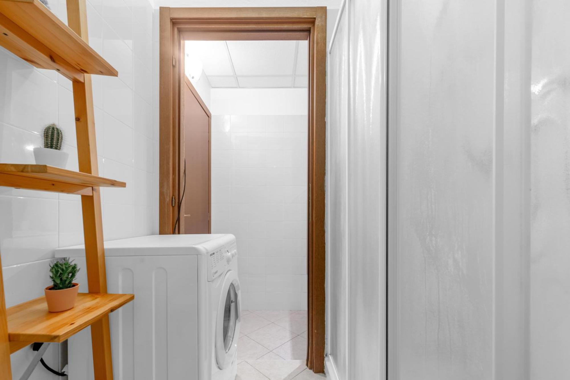 Momigliano - Naviglio Pavese Apartamento Milão