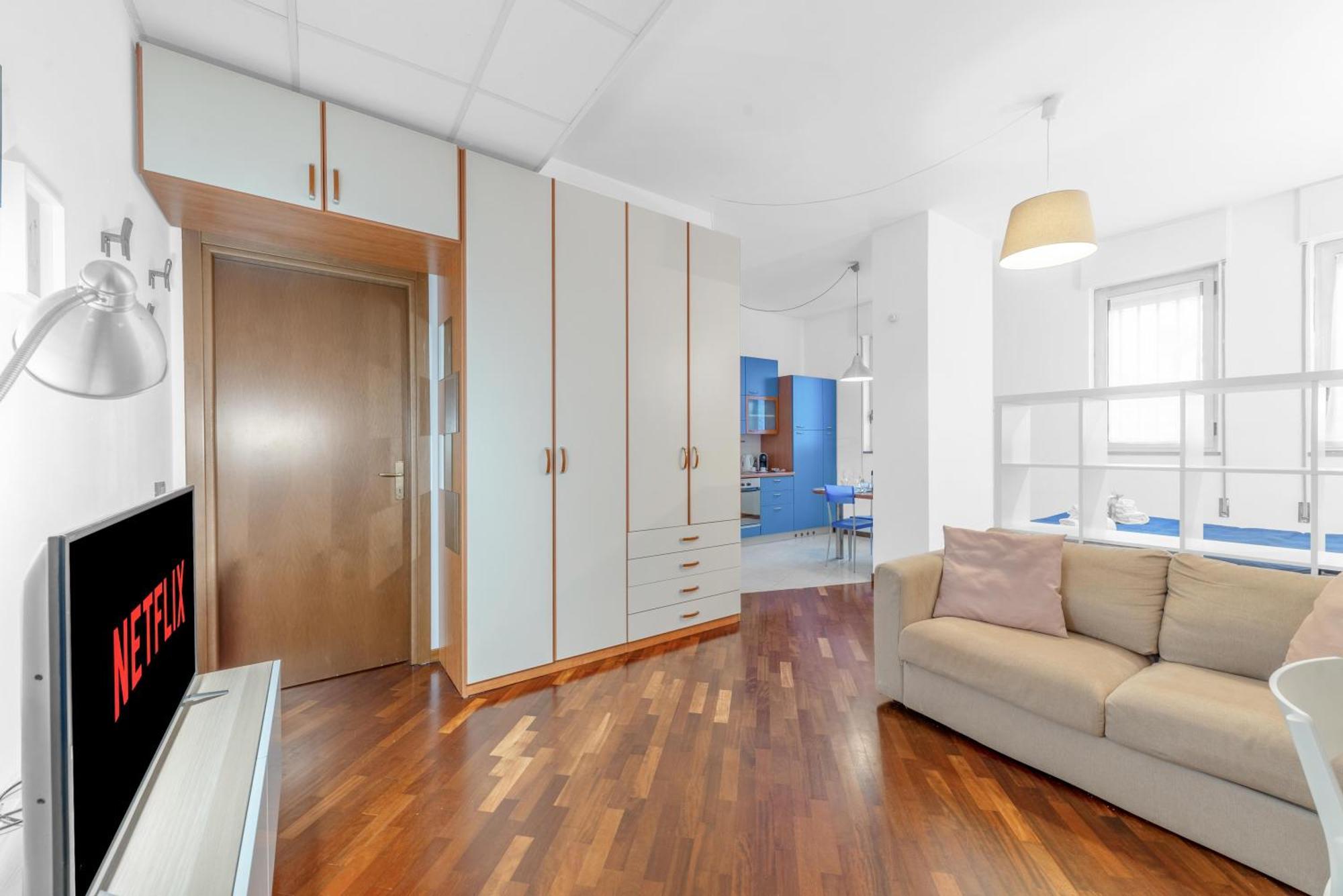 Momigliano - Naviglio Pavese Apartamento