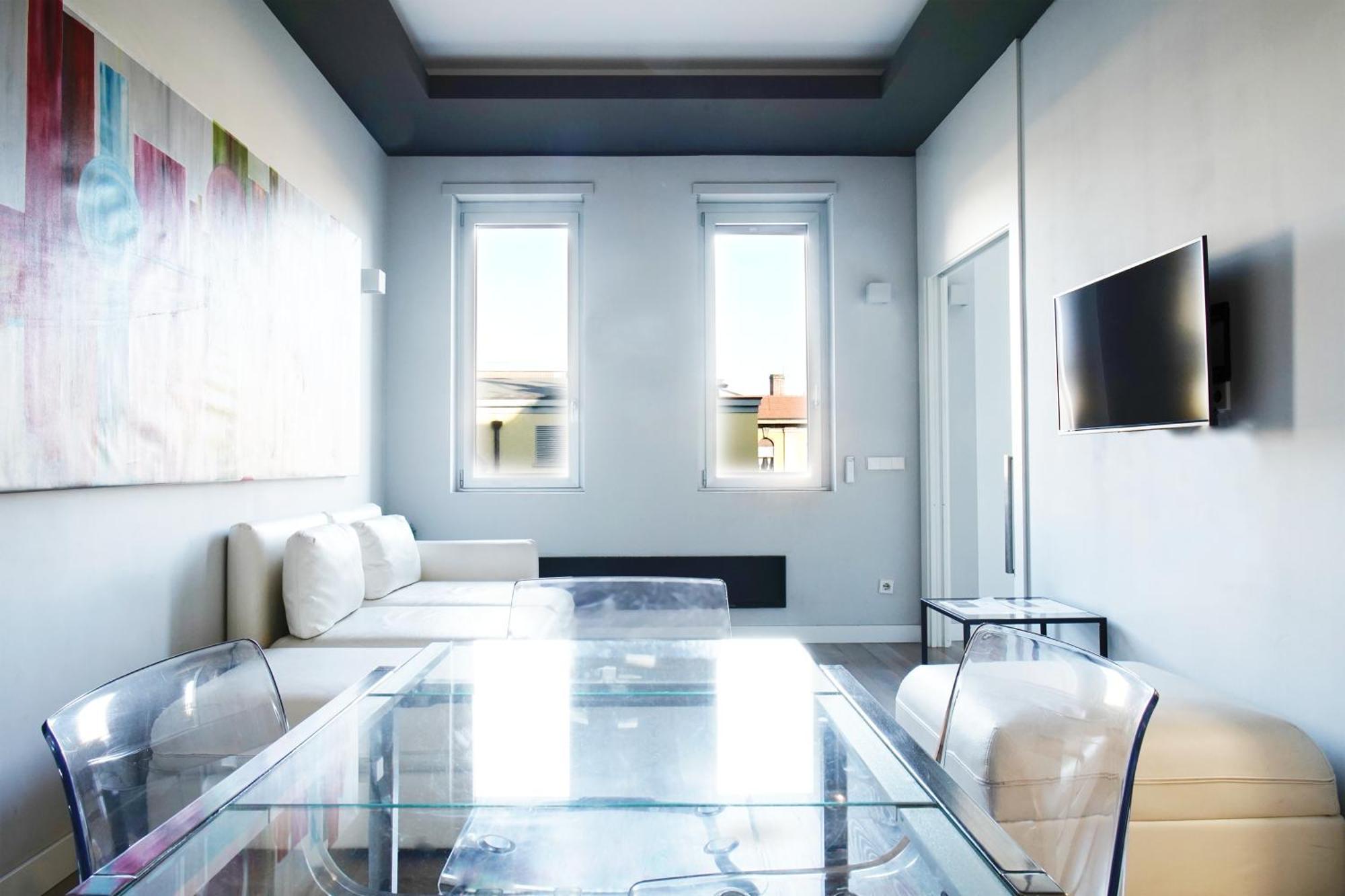 Jewel Apartment