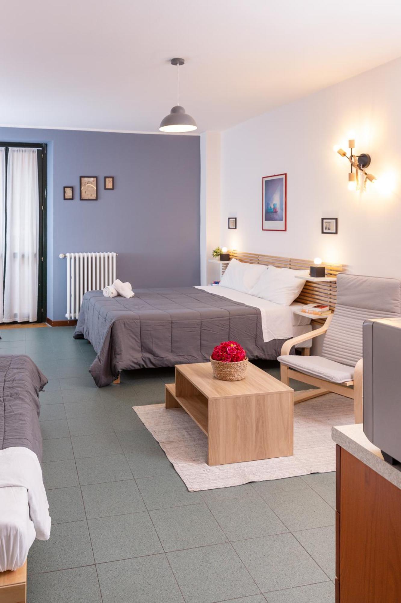 Navigli Cozy Corner Apartment