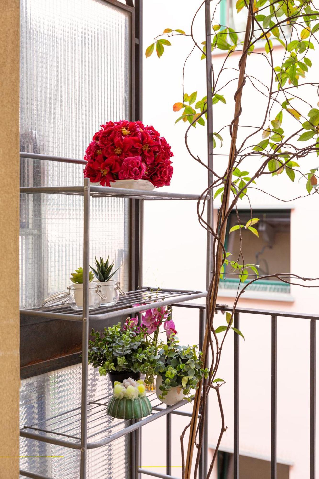 Navigli Cozy Corner Apartment *