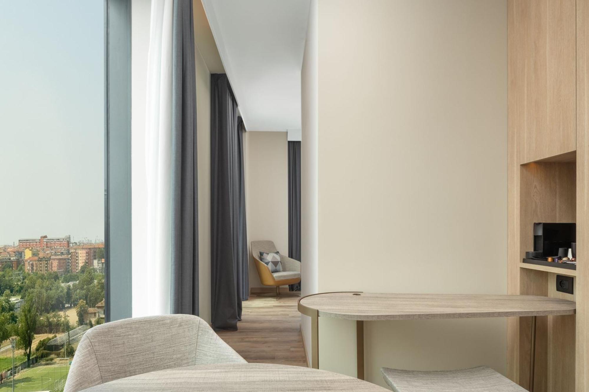 Courtyard By Marriott Linate Hotel