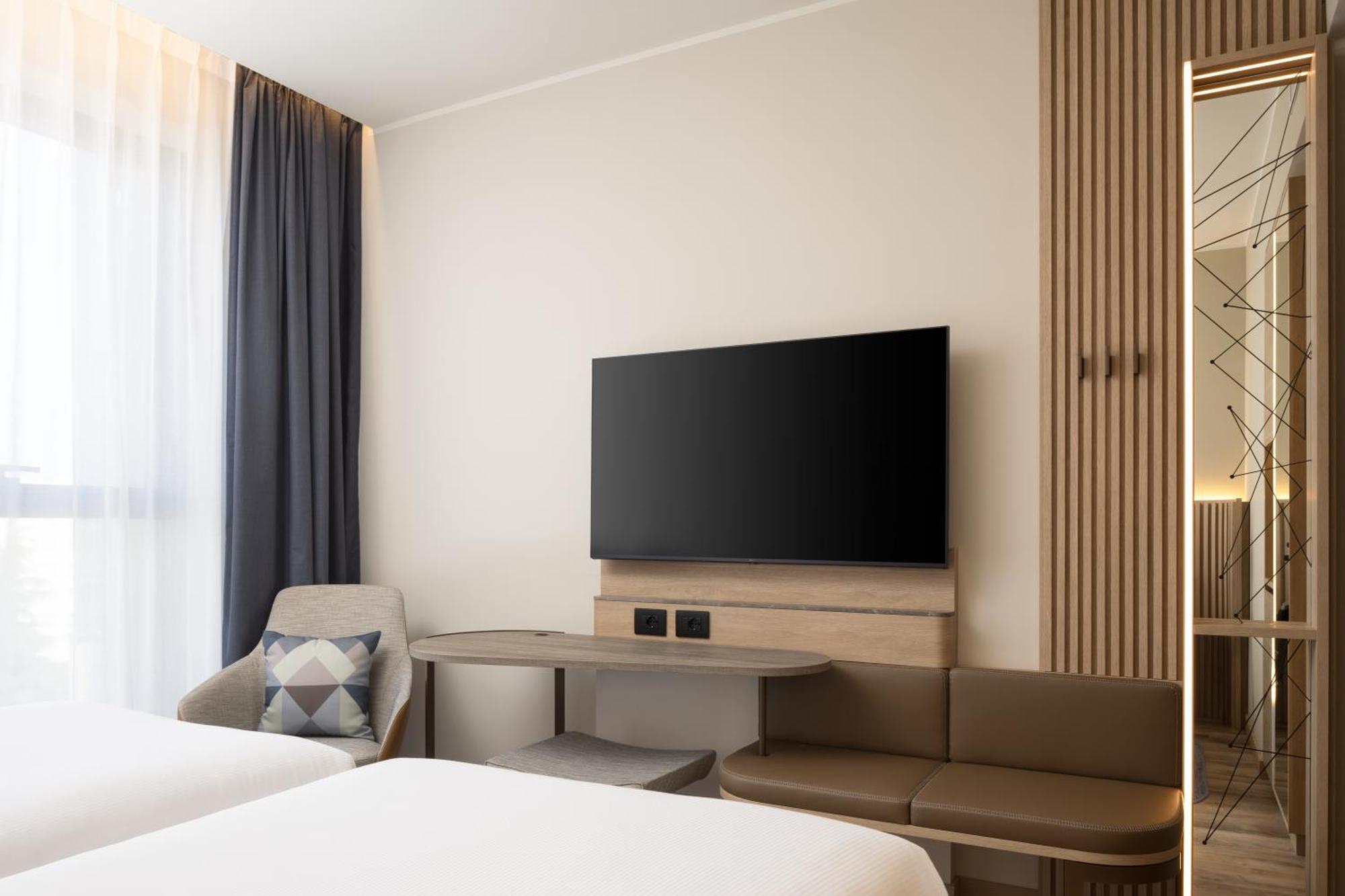Courtyard By Marriott Linate Hotel Milan