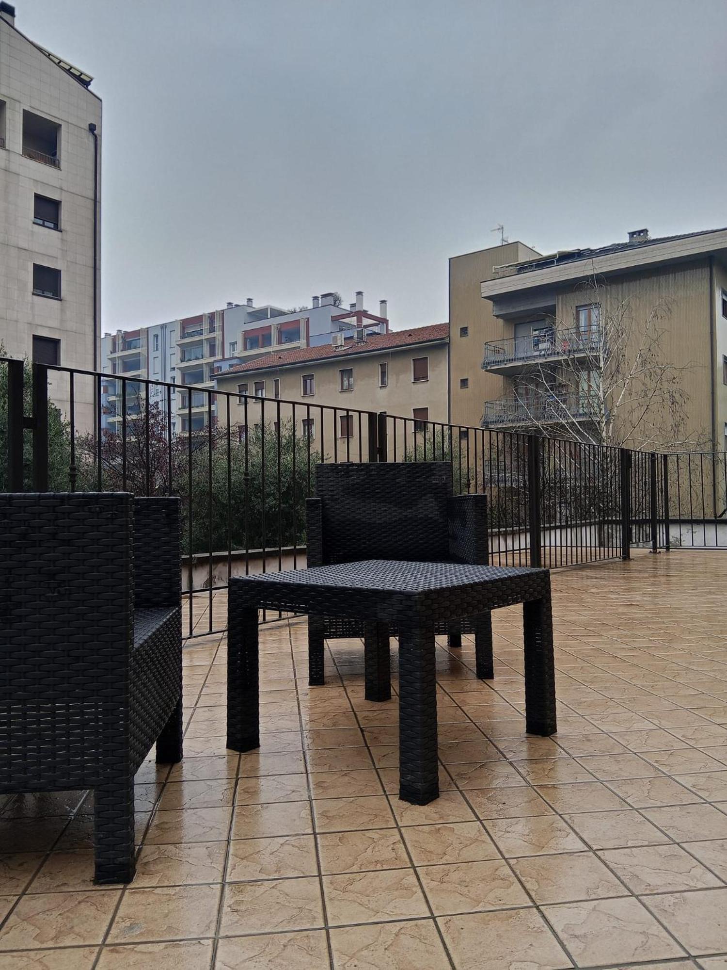 Acomodação com café da manhã  Eros Casa Milão