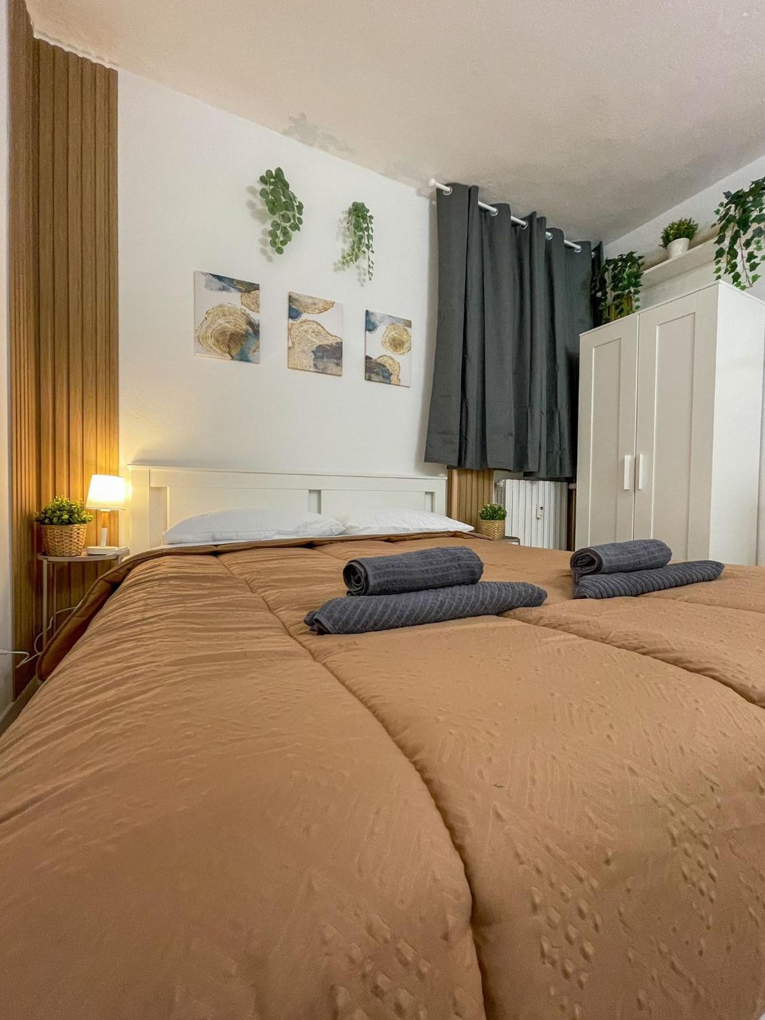 Home In Town - Home In City Life Milão
