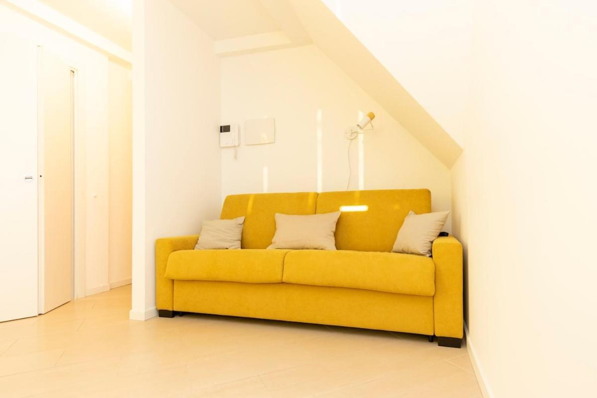 Sunny Retreat Near Metro, 12 Min To Duomo * Mailand