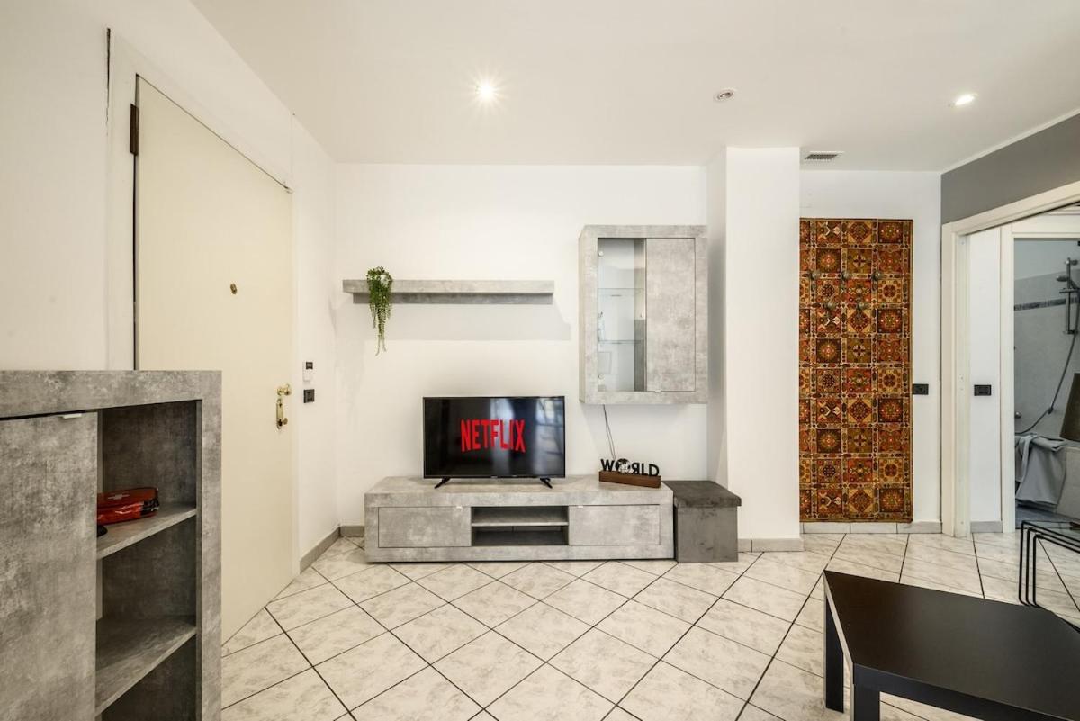 Casa Gioia 50 Metres From The Metro Wifi Ac Apartment