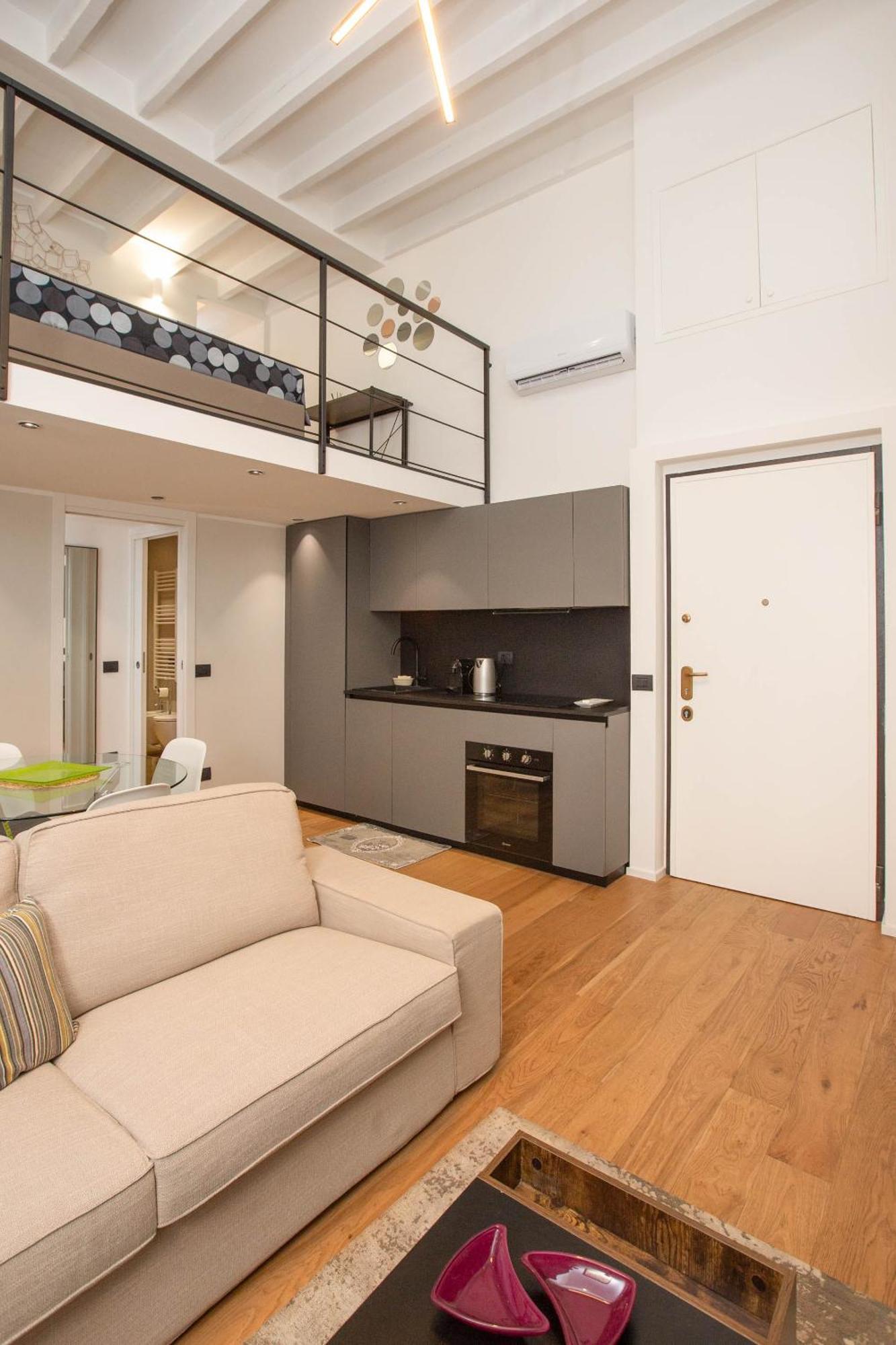 Wonderful Loft Tartaglia Apartment Mailand