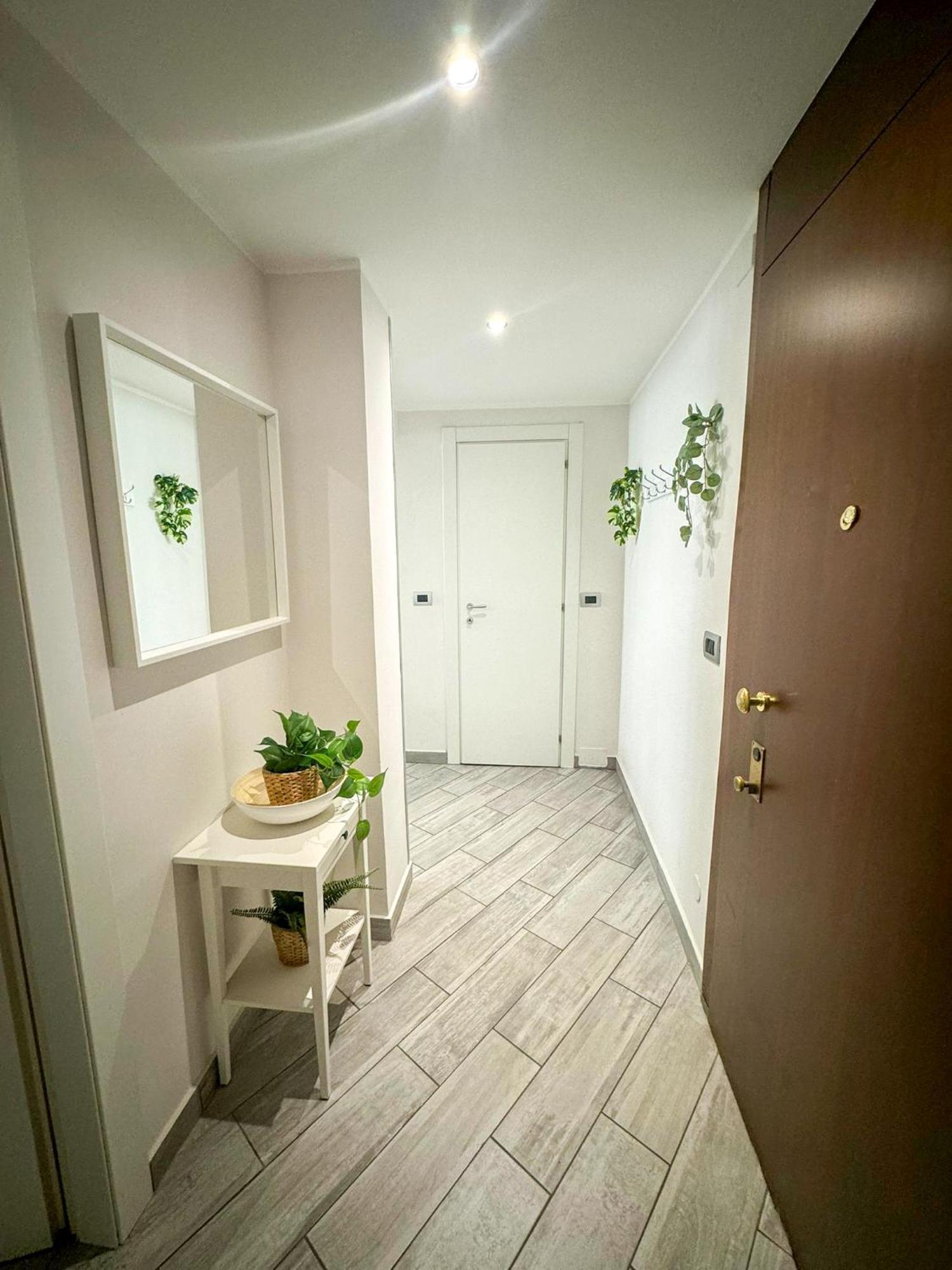 In Town - Fiera Apartment