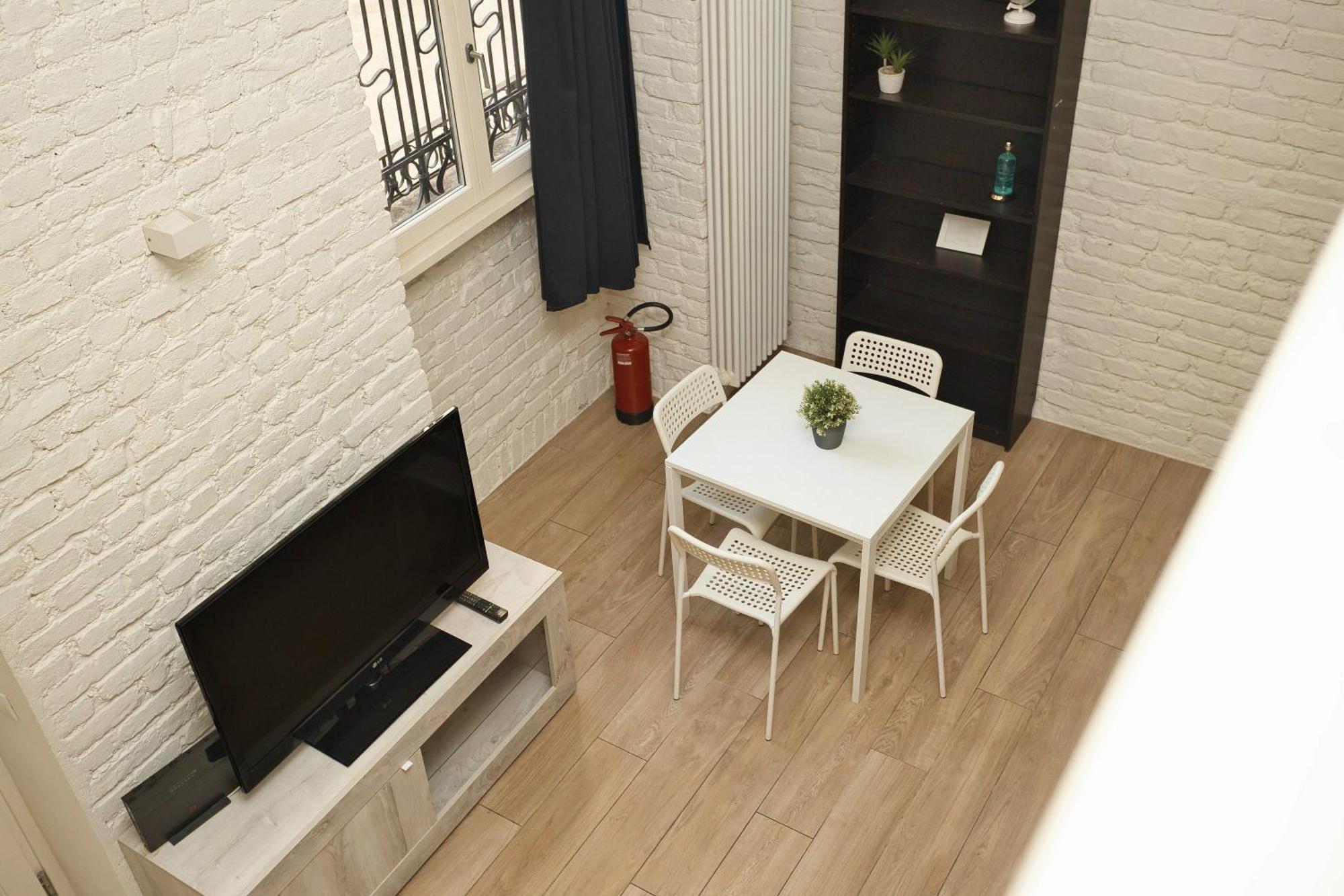 Apartment Modern Loft Near Bosco Verticale Mailand
