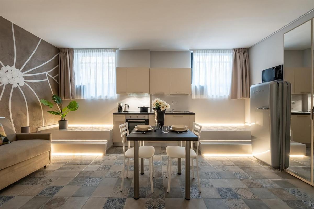 Apartment Duomo-navigli - Loft Montenapoleone Wifi & Netflix Mailand