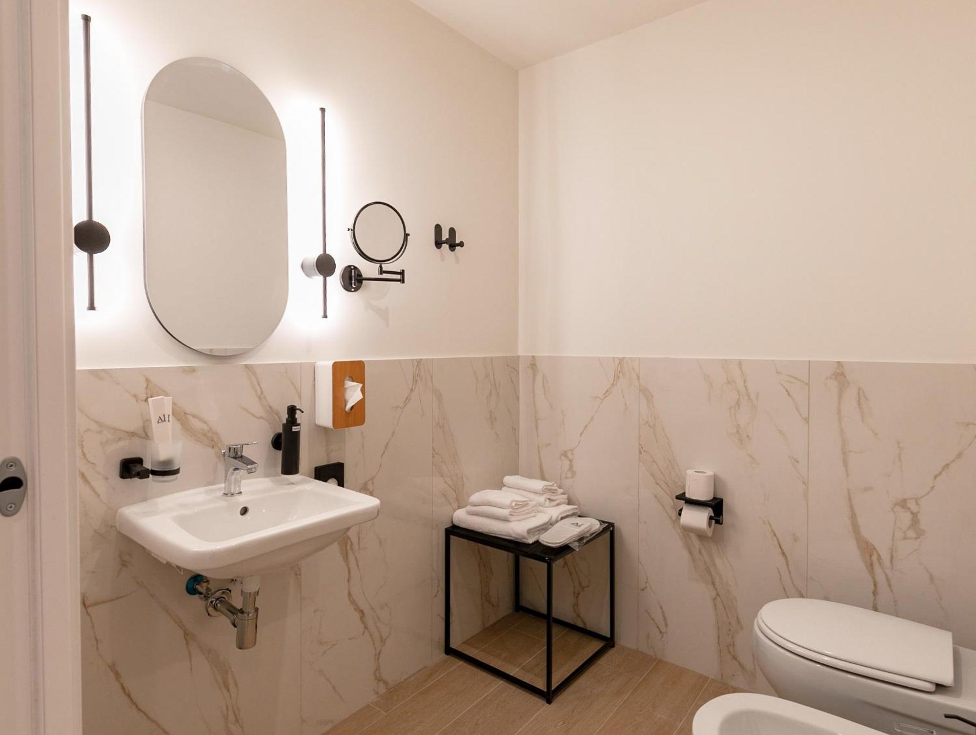 Aiello - Citylife Aparthotel