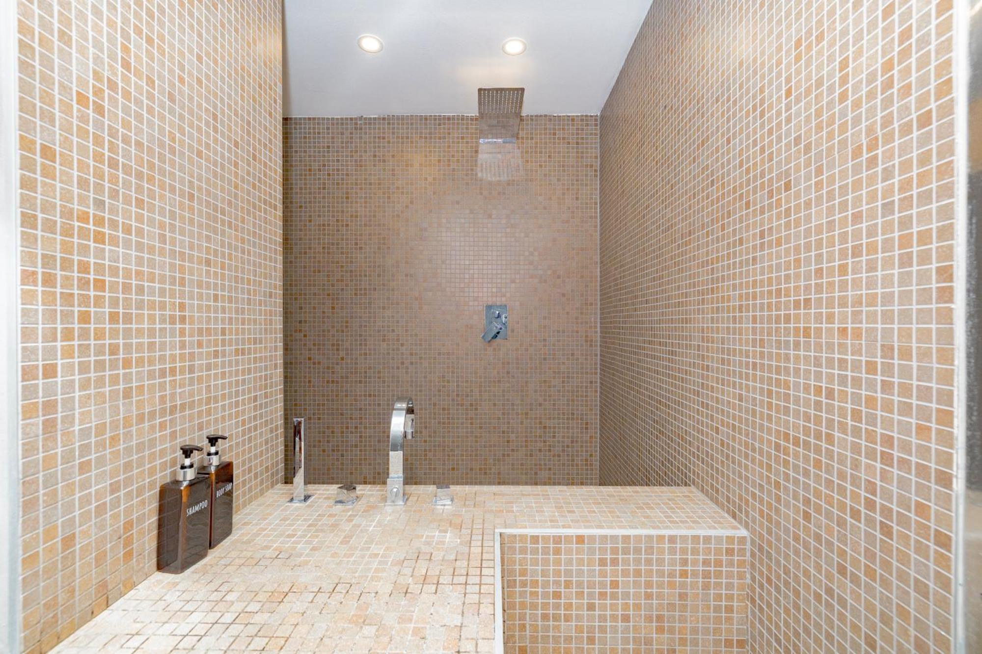 Modern Fondazione Prada M3 Lodi Apartment Mailand