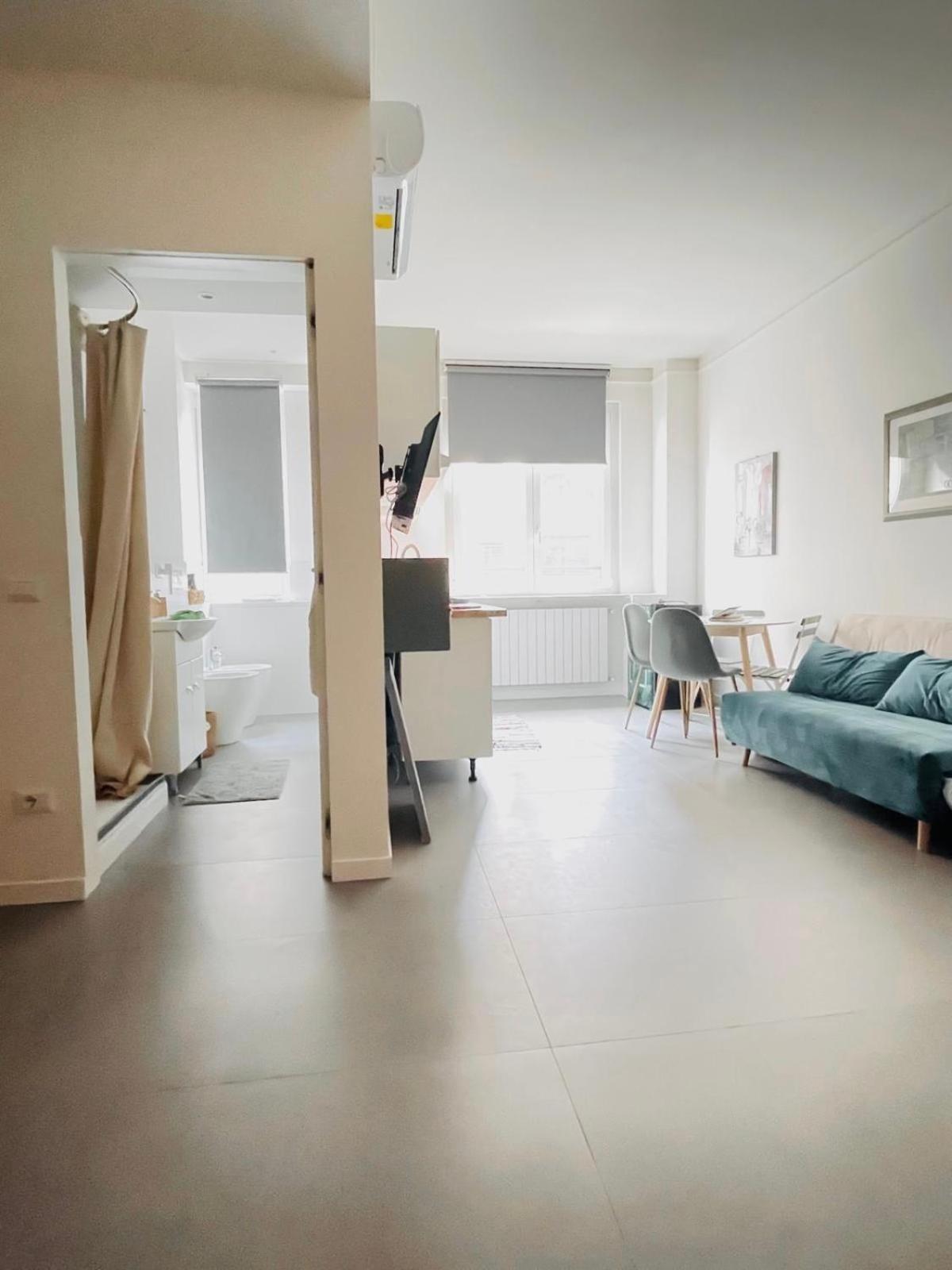 Rainbow Studio Flat- Monolocale Luminoso Apartment Milan