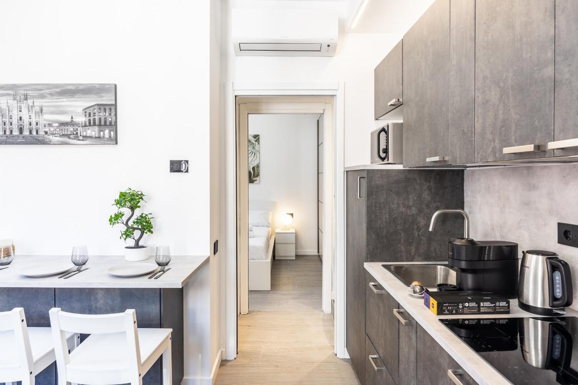 5 Stars Flat, Next To Subway, 3 Stops To Duomo, Ac & Wi-fi Apartamento Milão