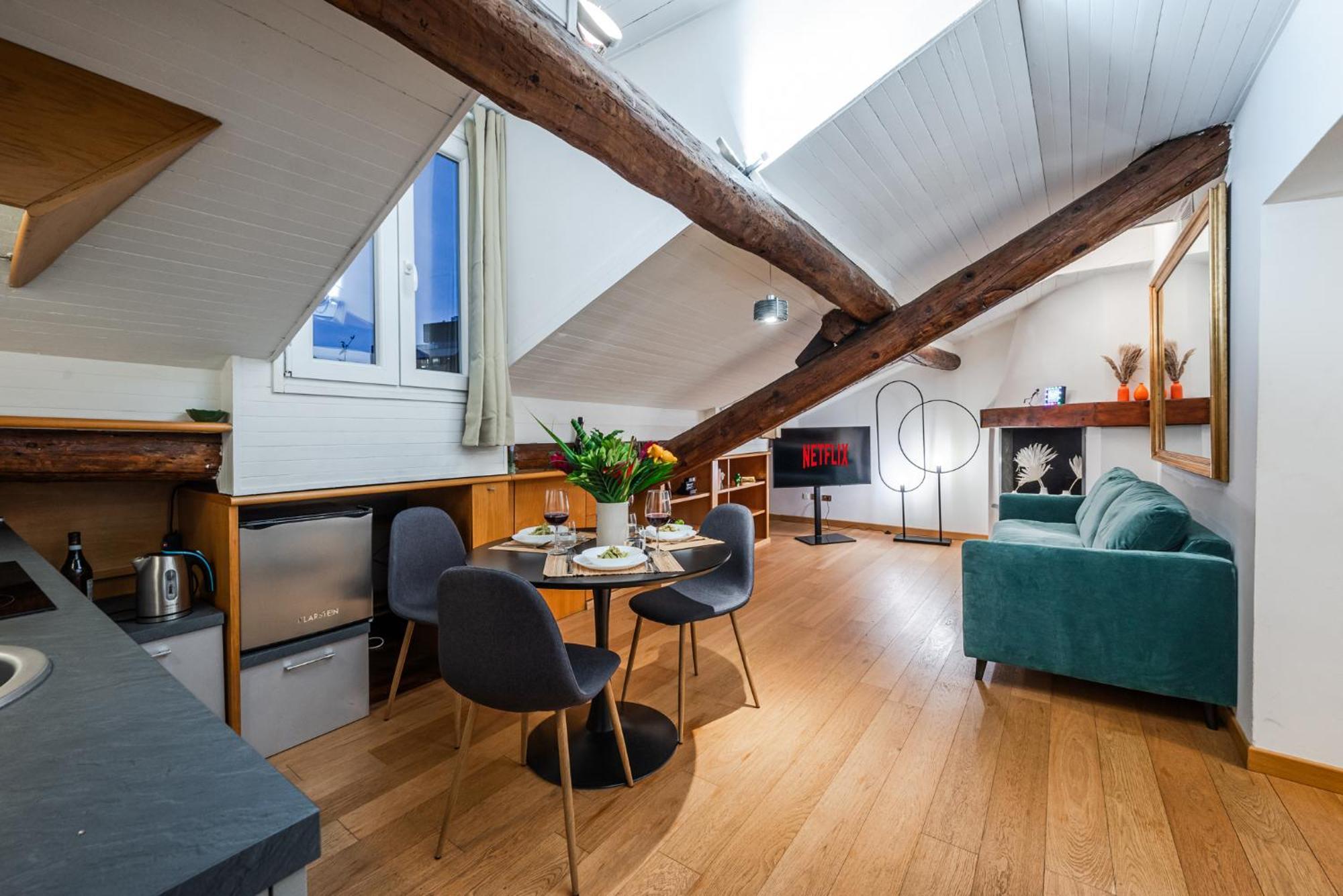 Apartamento The Mirror Attic - Moscova Brera *