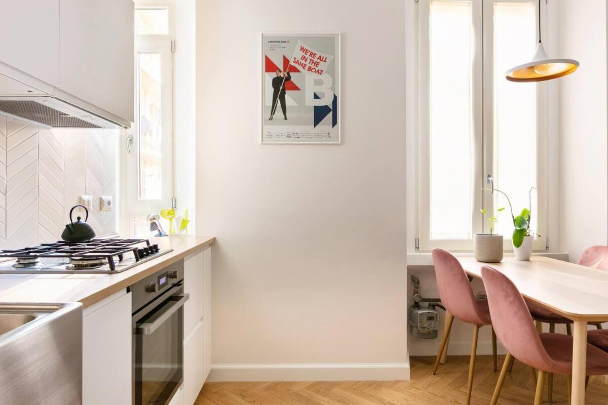 Apartment Charming Courtyard House In The Heart Of Mailand