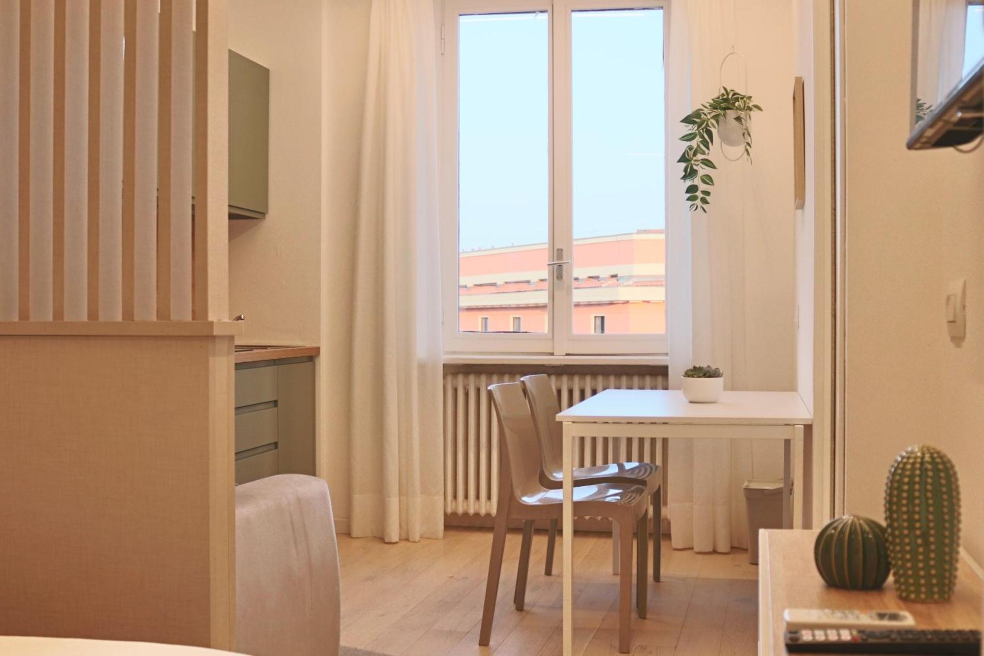 Tiny Attic, Corso Buenosaires, 6min To Duomo Aparthotel *