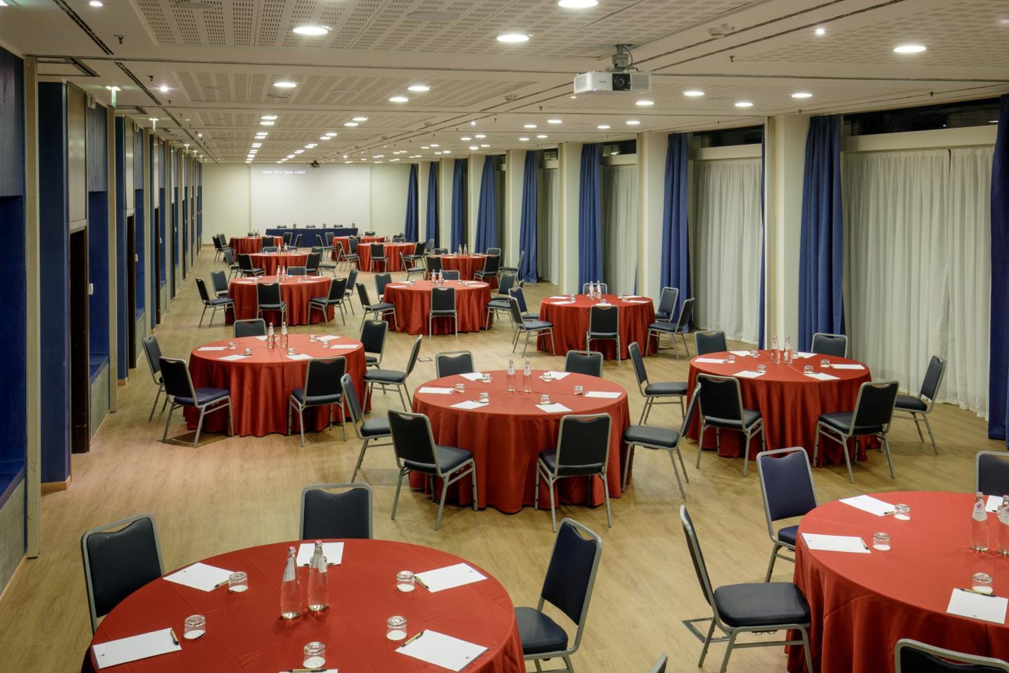 Doubletree By Hilton Mailand