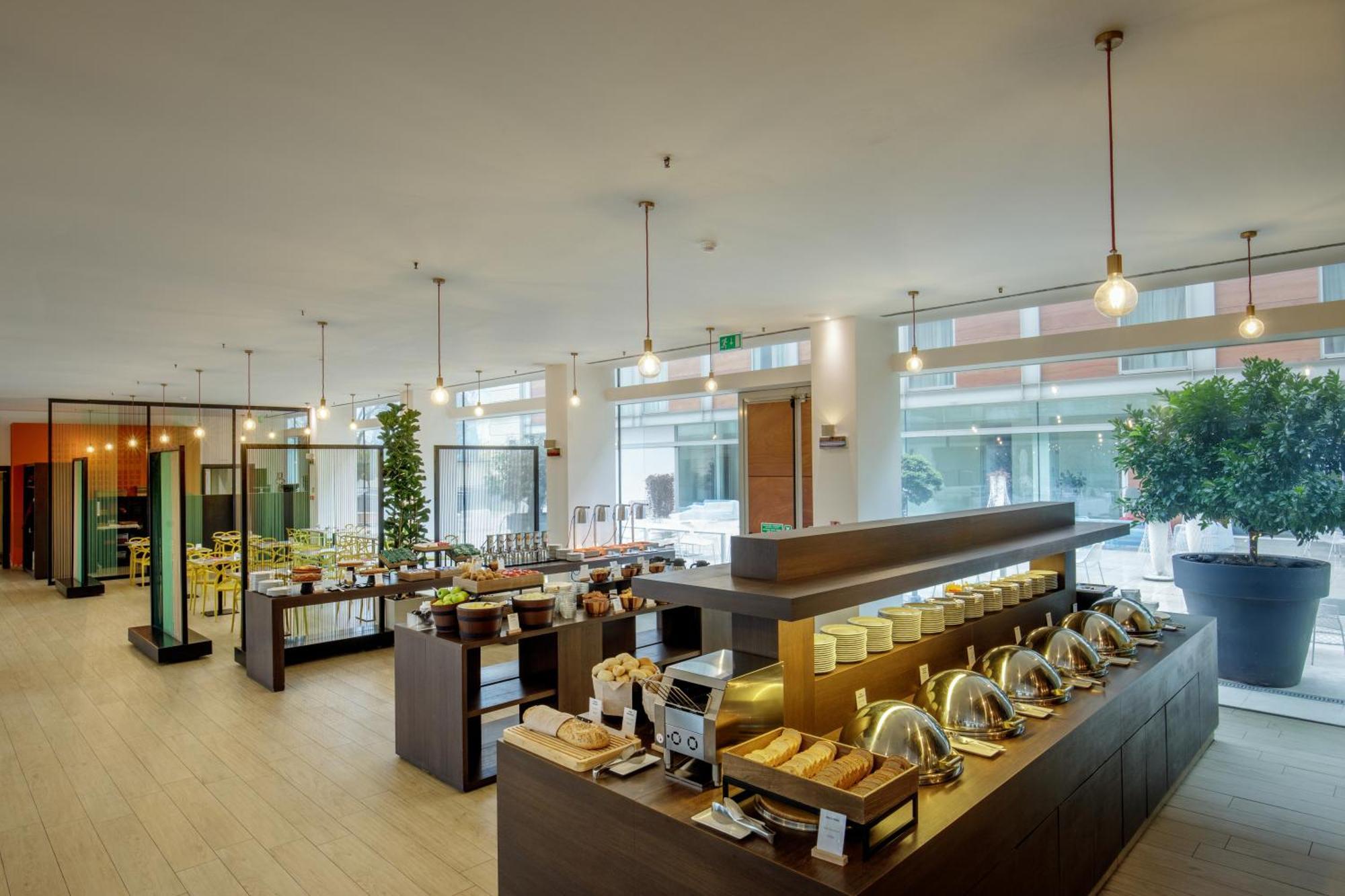 Doubletree By Hilton 4* Mailand