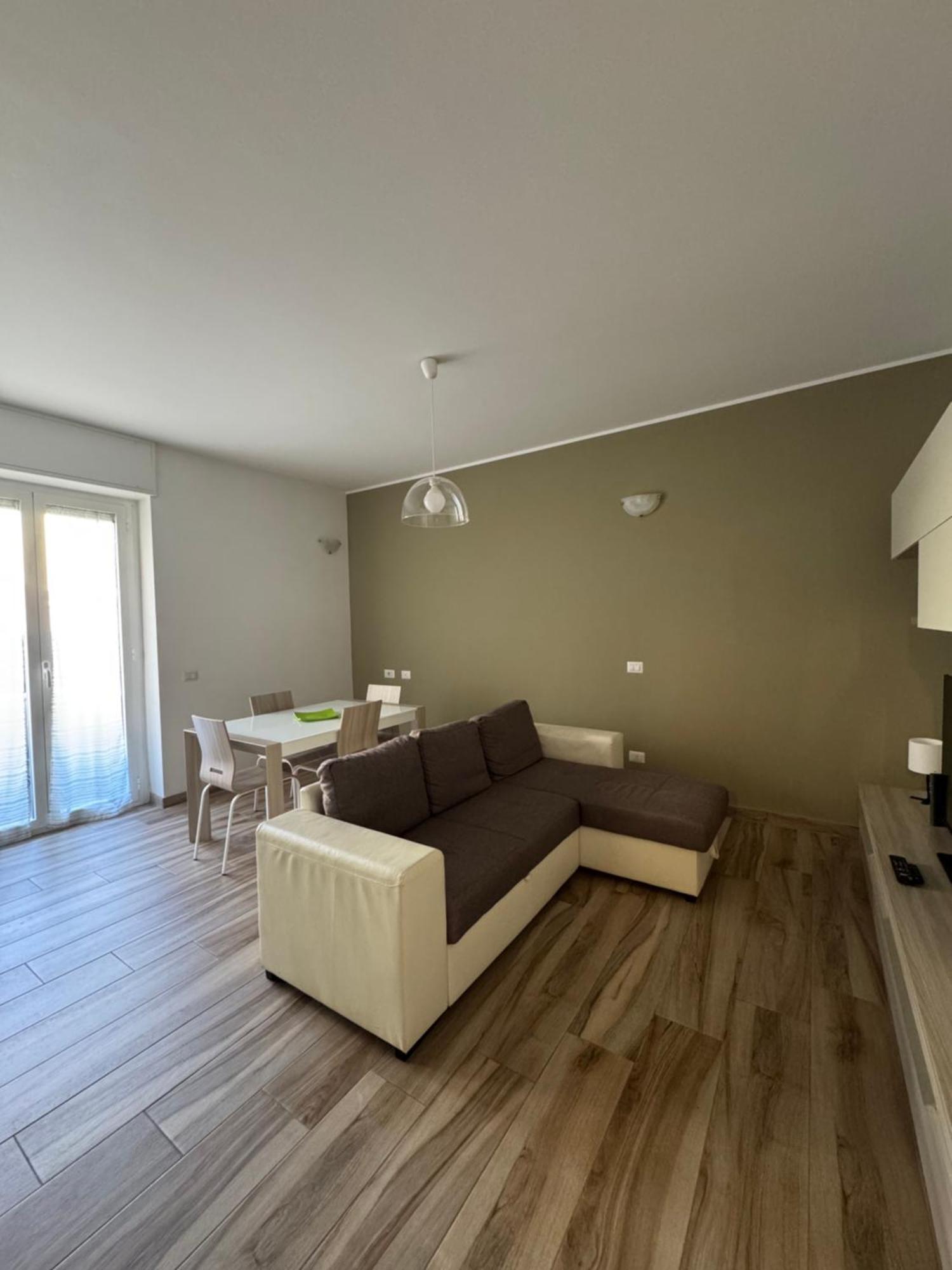 Design District Cozy Nest Apartment