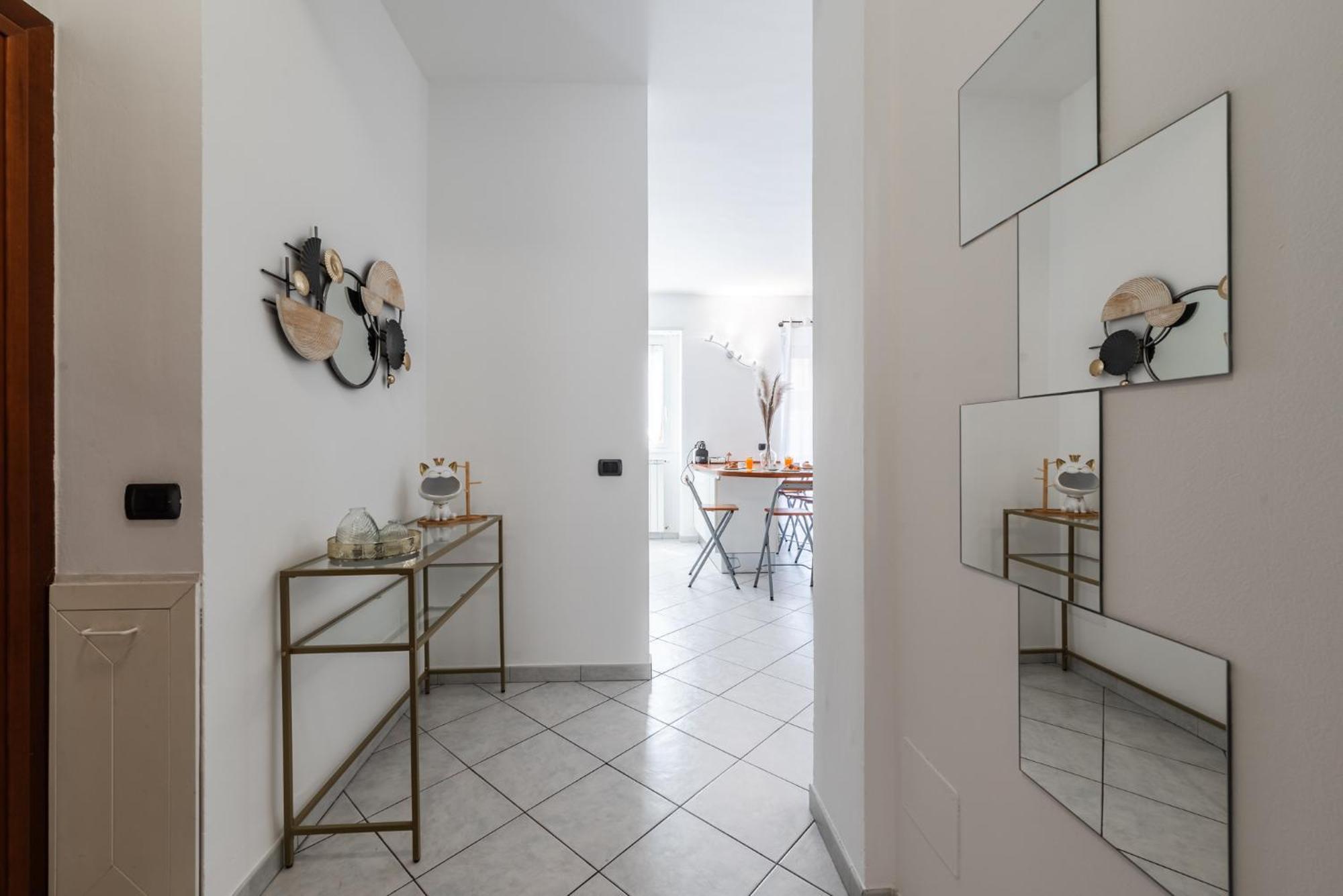 Nuovissima Dimora Con Terrazzino Apartment Mailand