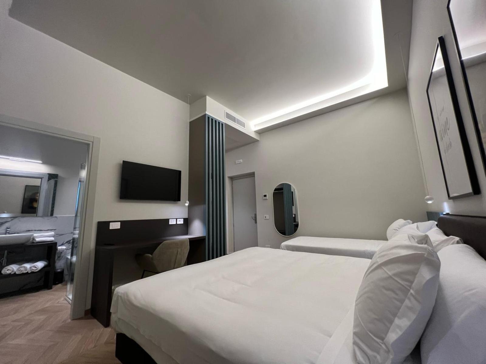 Rossovino Hotel 2*