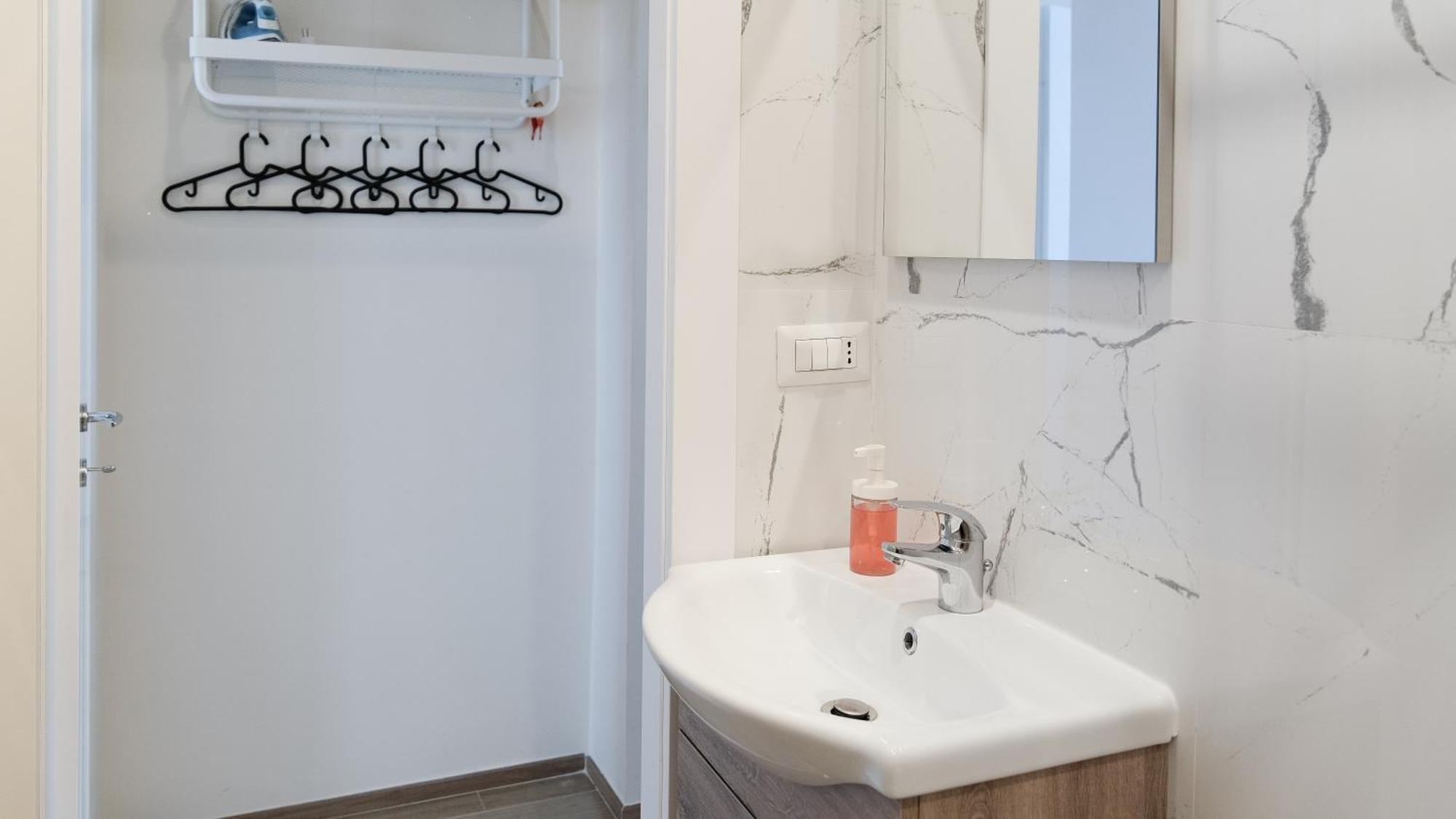 Garibaldi Isola Apartment
