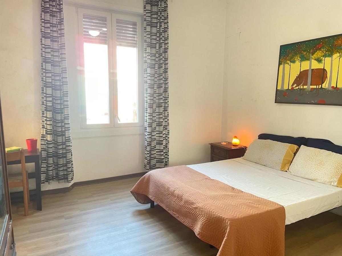 Accogliente E Vicino Al Centro Apartamento Milão