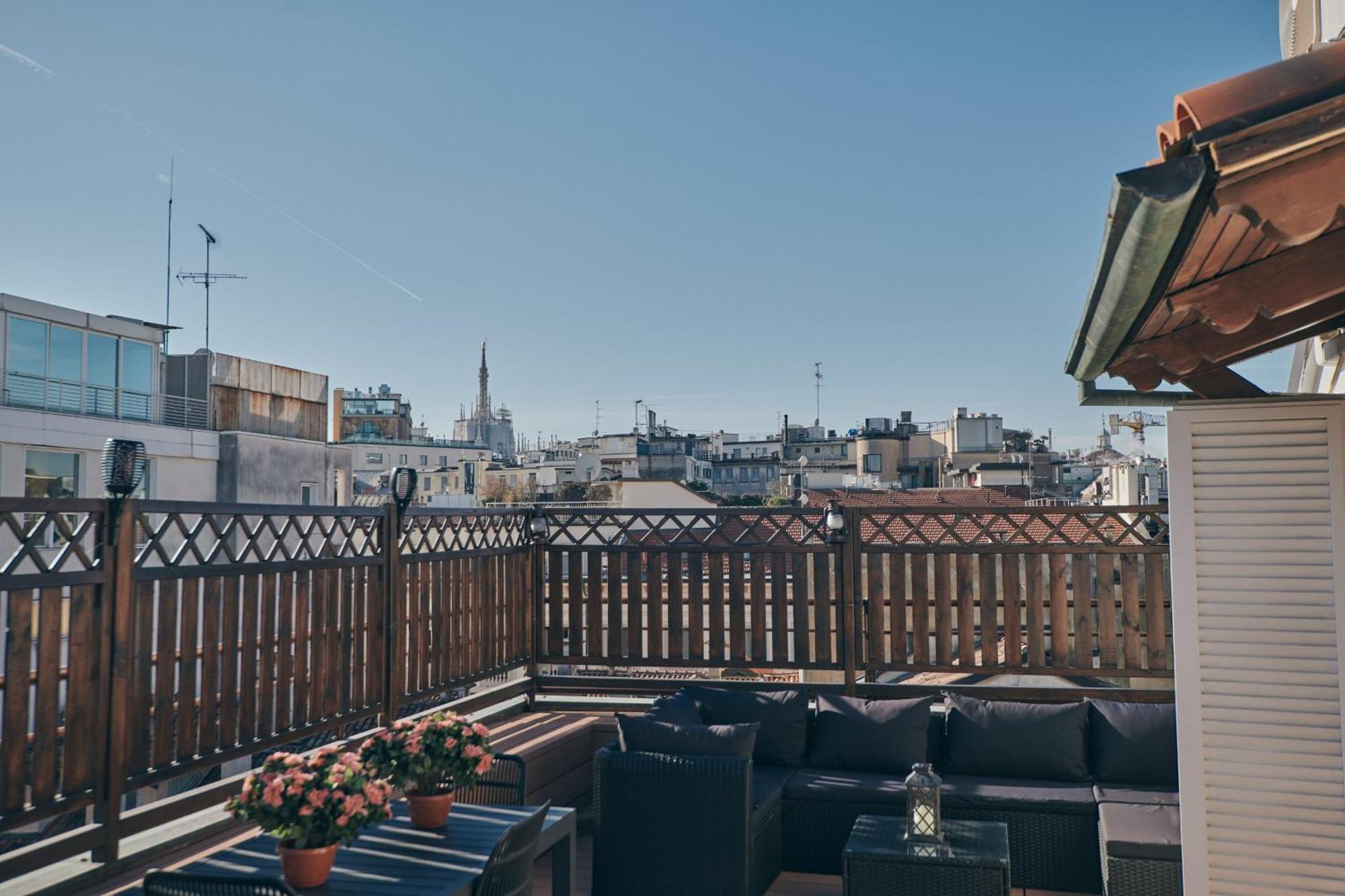 Sant'andrea Penthouse By Montenapoleone Living * Milan